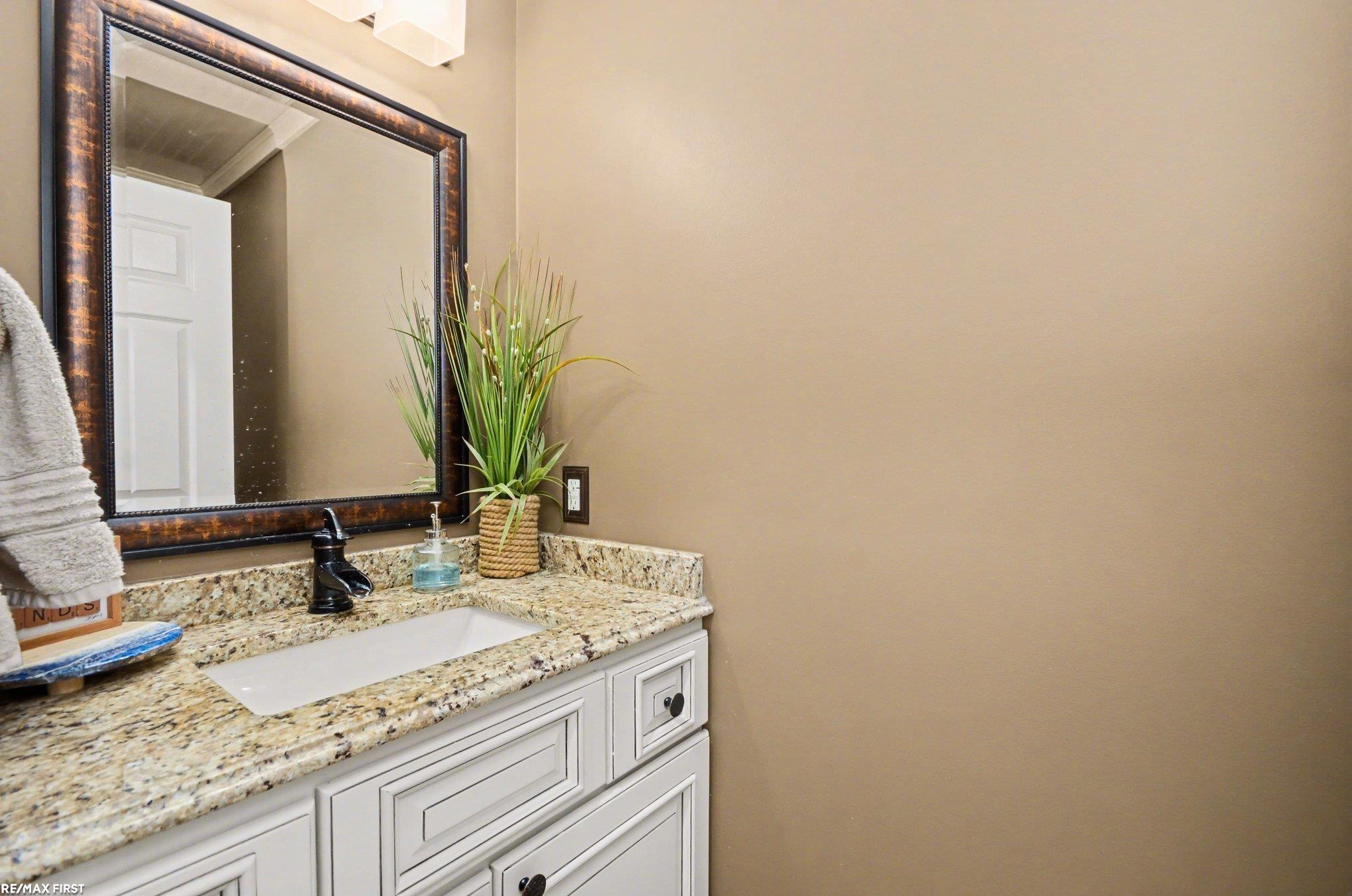 New Baltimore, MI, 48047