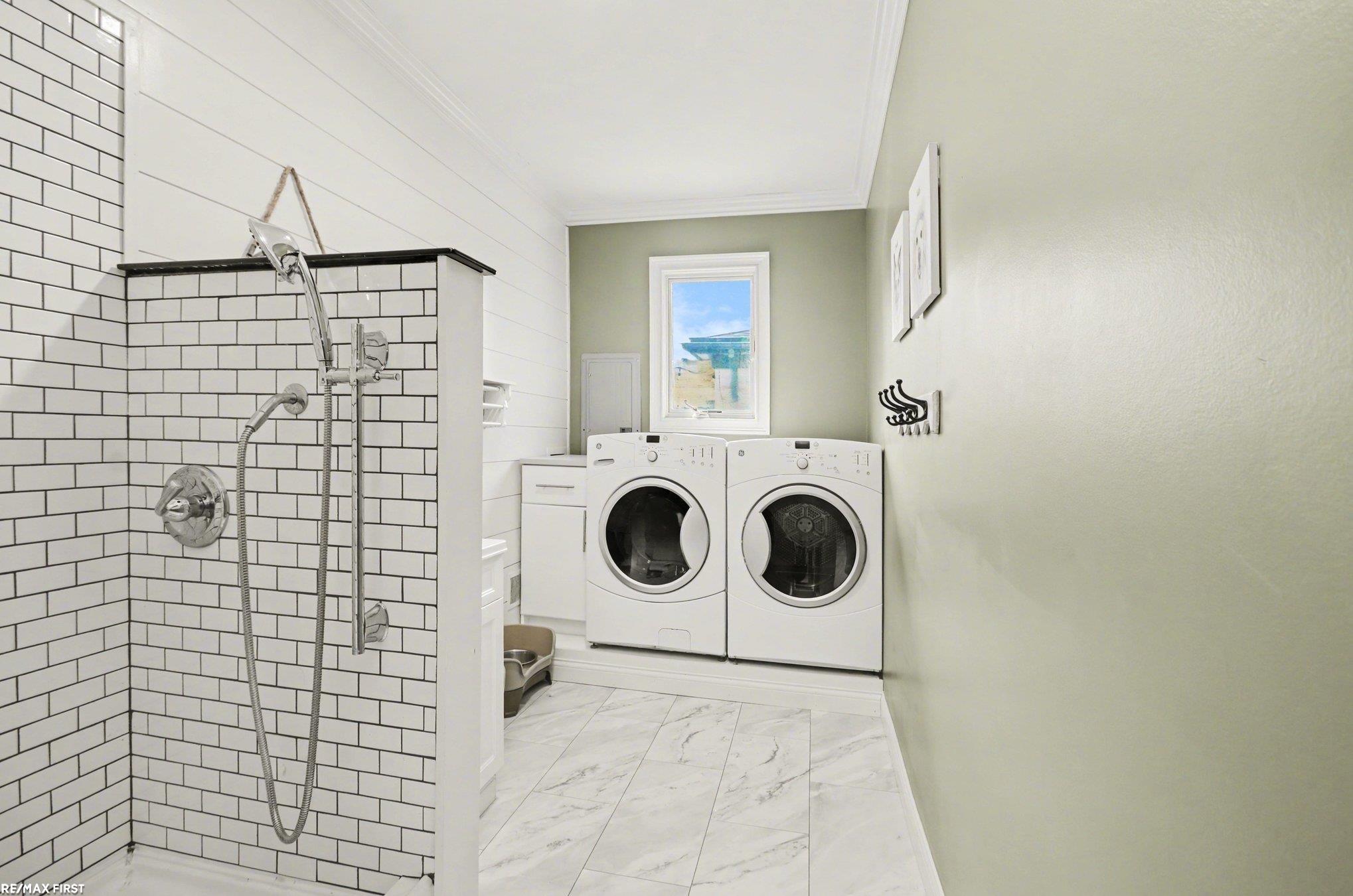 New Baltimore, MI, 48047