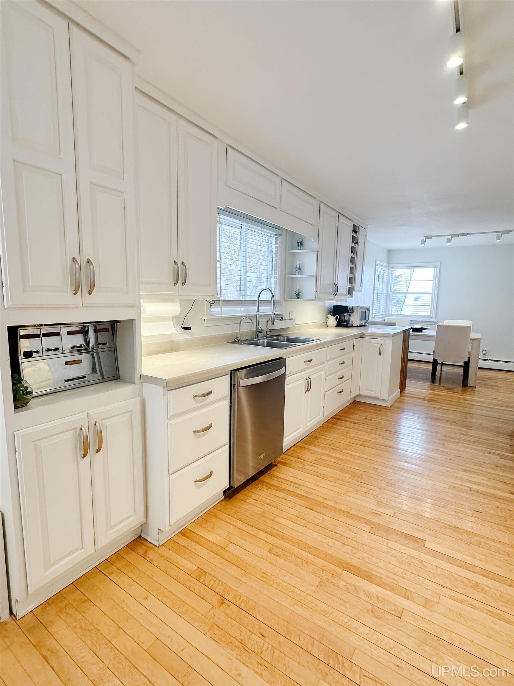 423 W Hampton Street, Marquette, MI, 49855