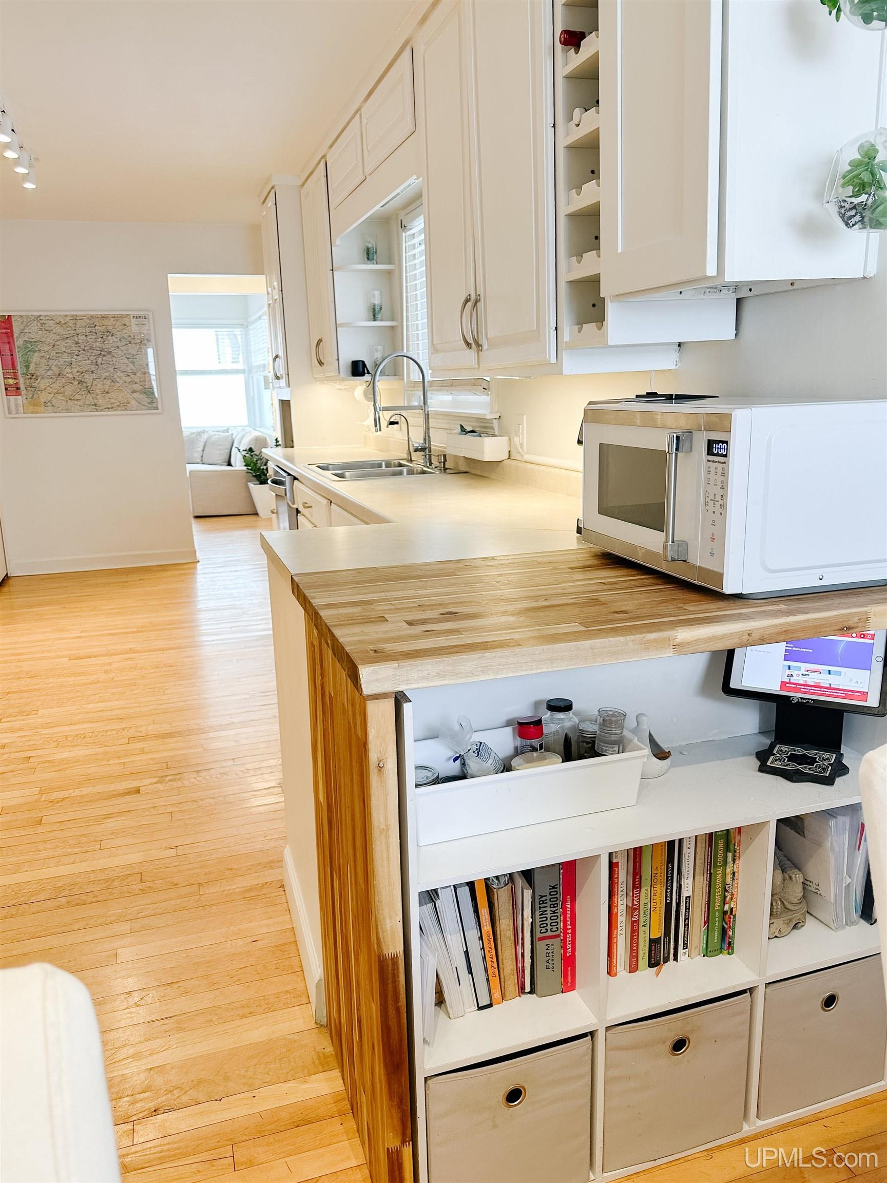 423 W Hampton Street, Marquette, MI, 49855