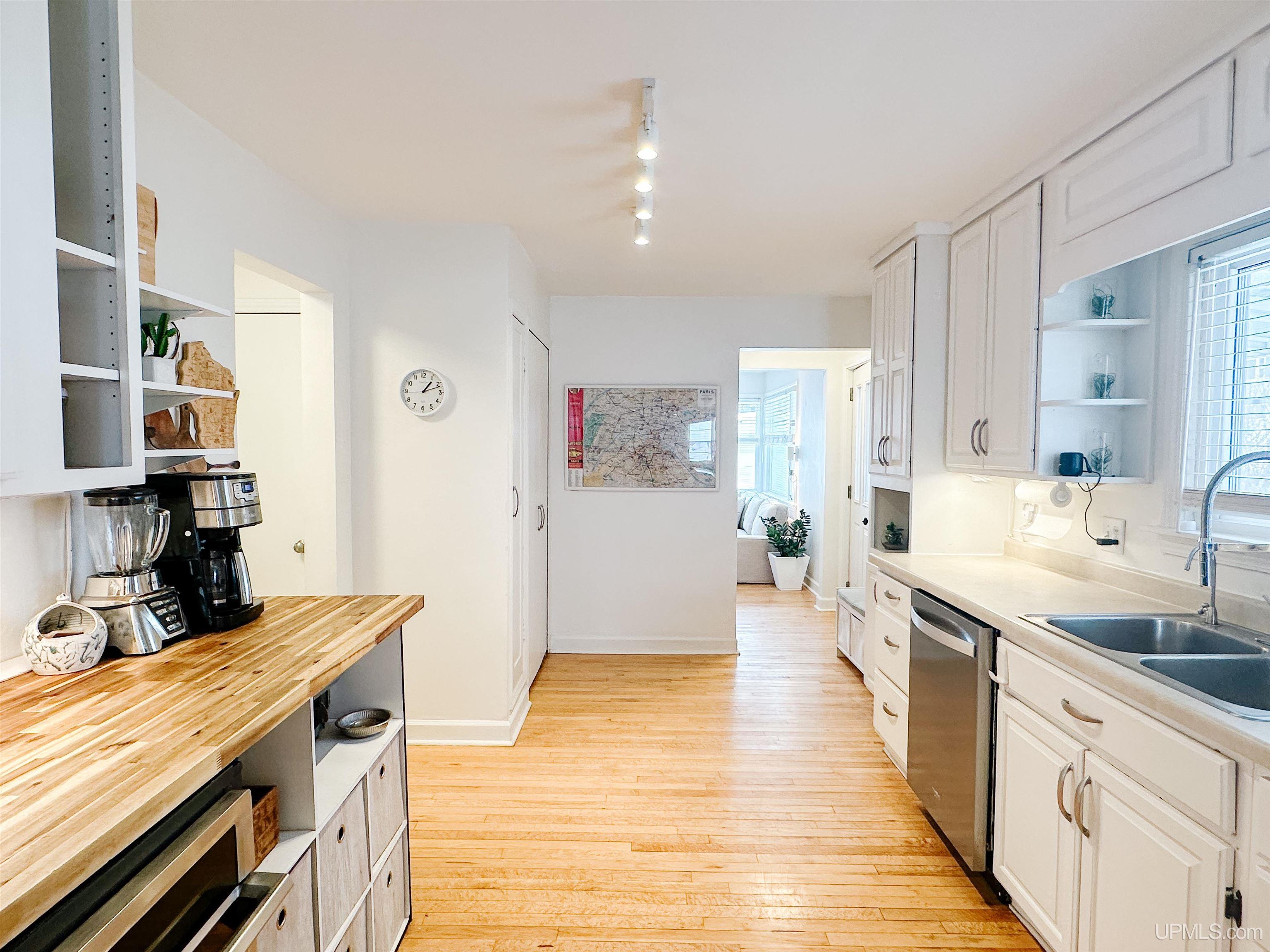 423 W Hampton Street, Marquette, MI, 49855