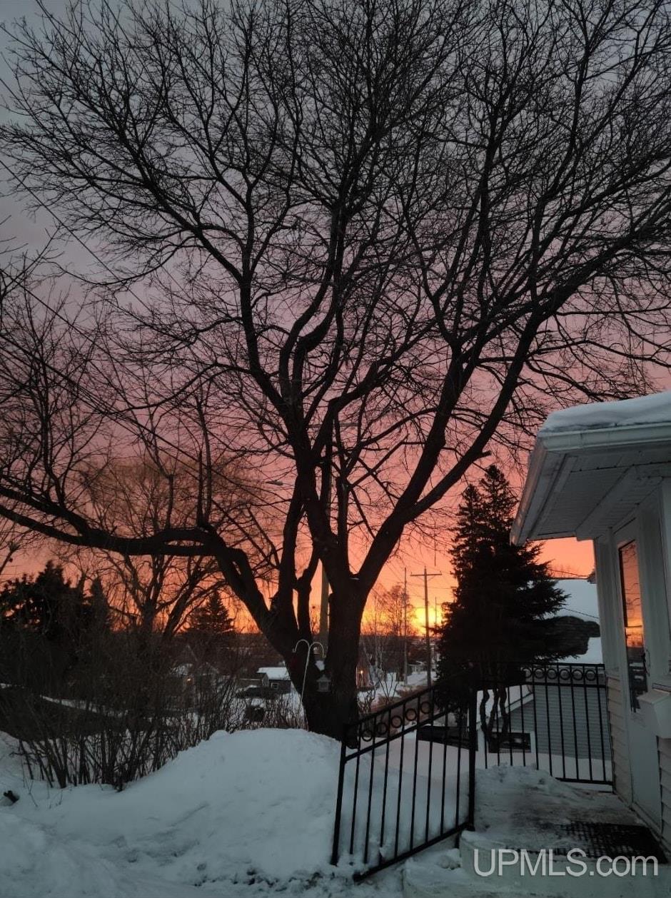 423 W Hampton Street, Marquette, MI, 49855