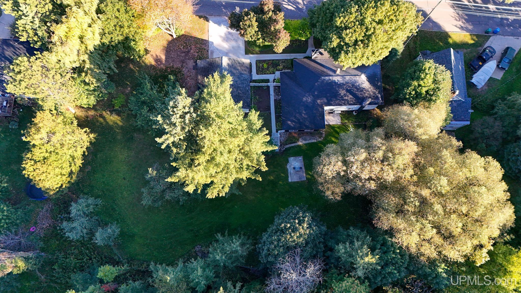 423 W Hampton Street, Marquette, MI, 49855