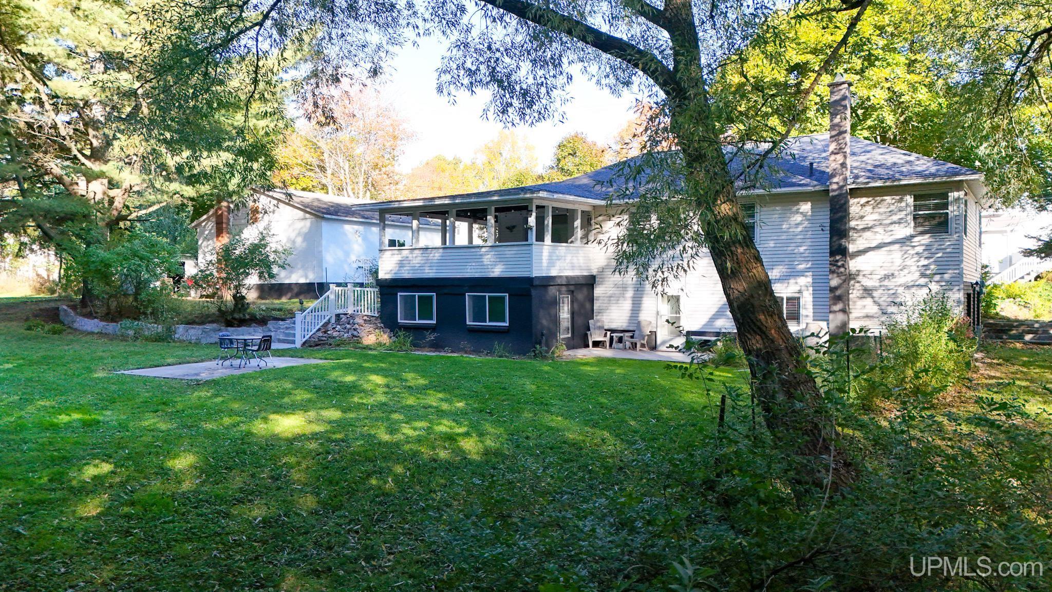 423 W Hampton Street, Marquette, MI, 49855