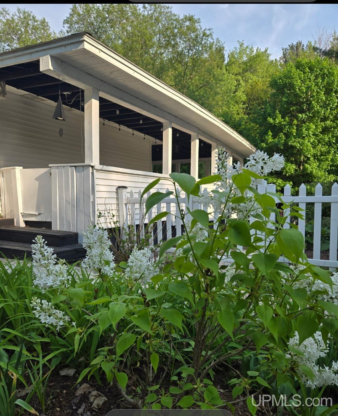 423 W Hampton Street, Marquette, MI, 49855