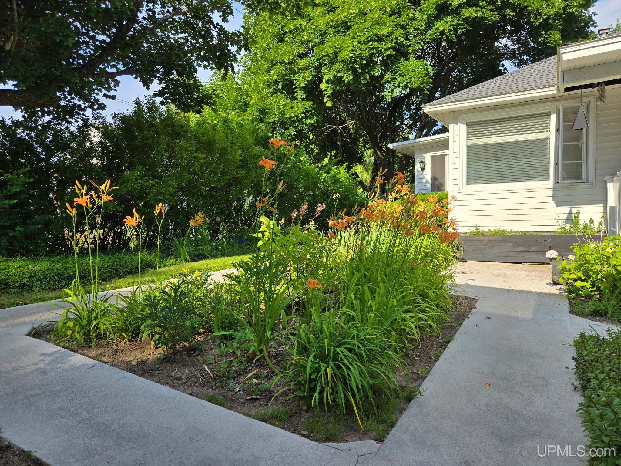 423 W Hampton Street, Marquette, MI, 49855