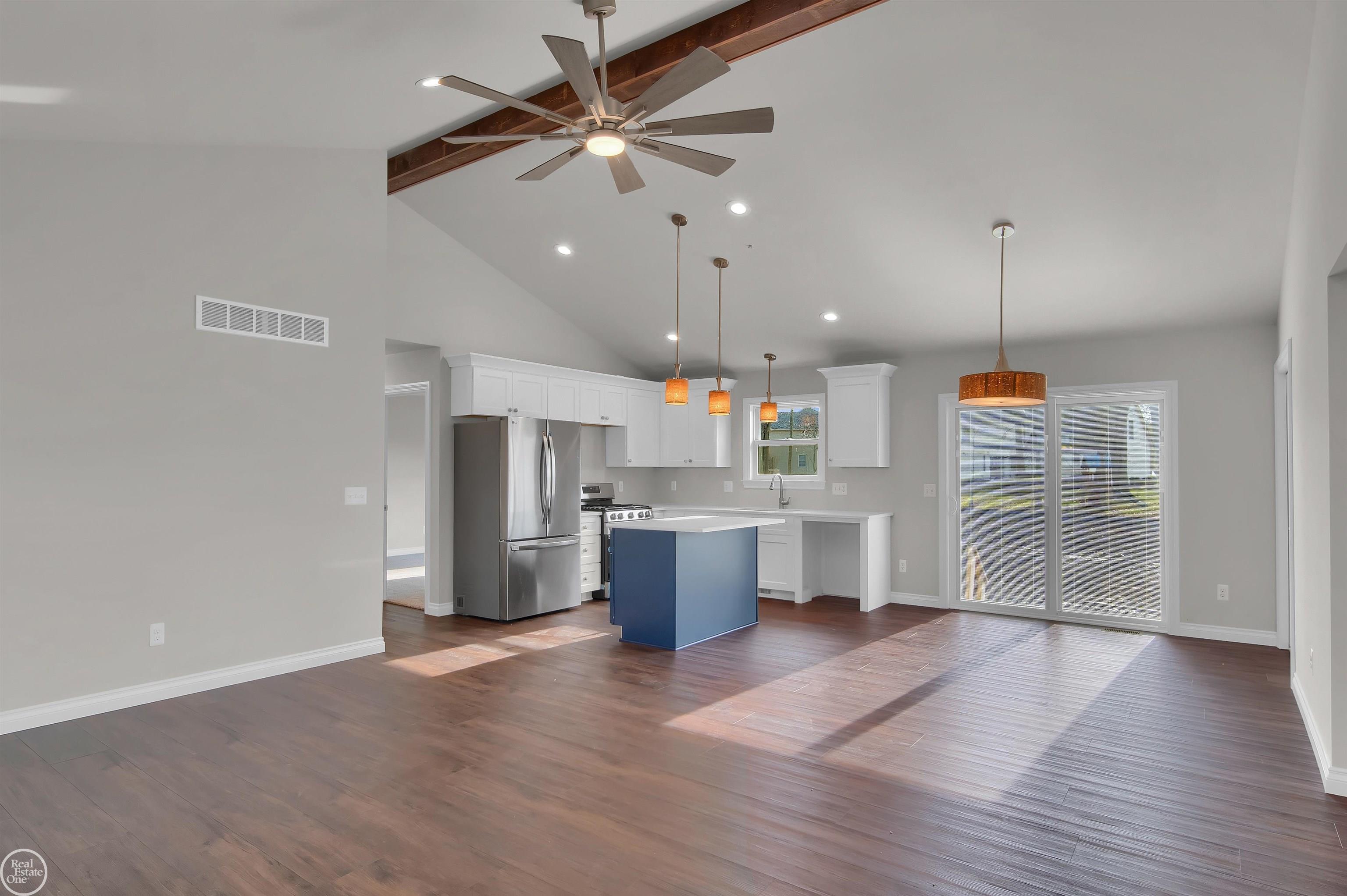 211 N Carney Road photo 2