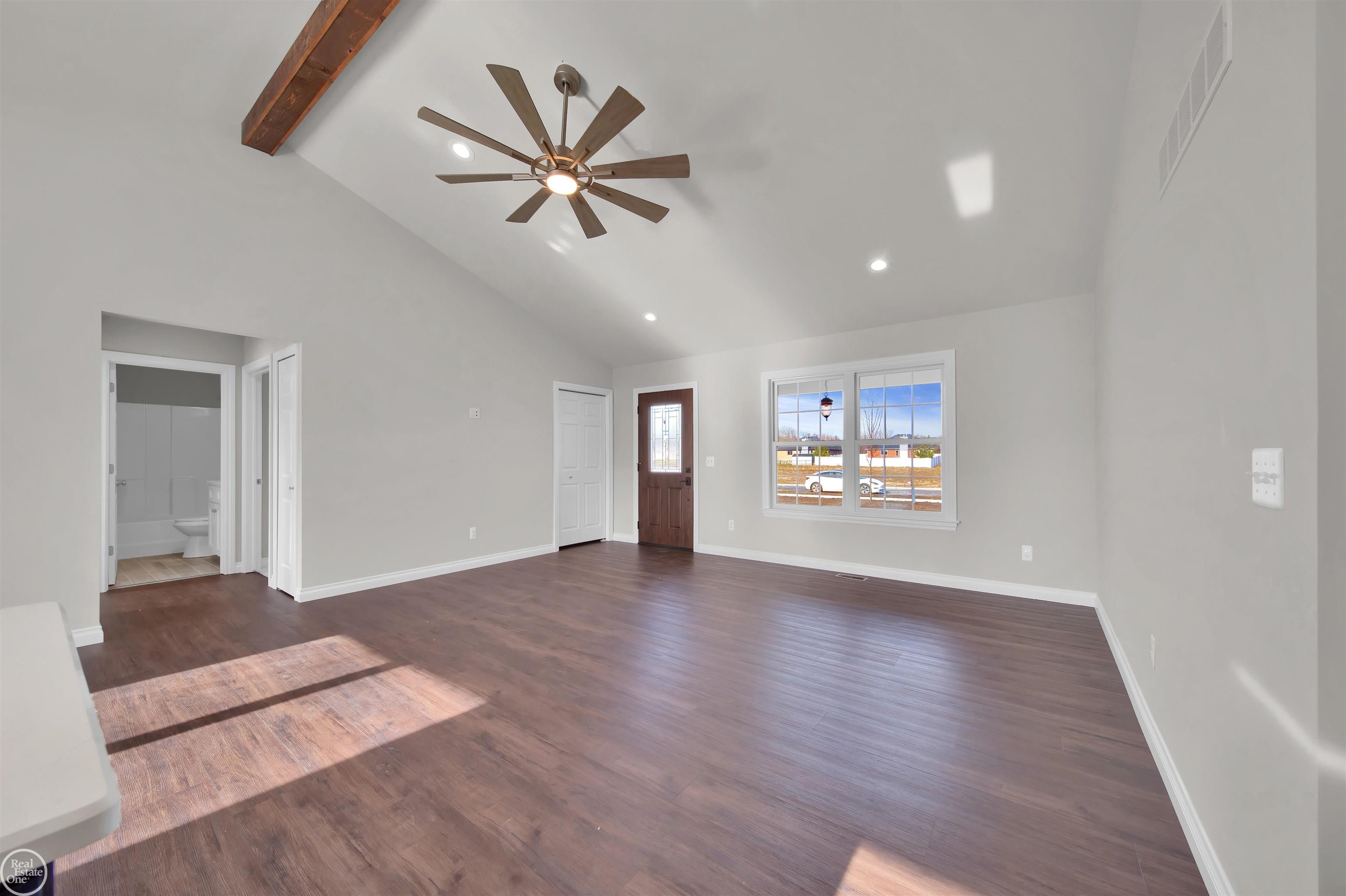 211 N Carney Road photo 3