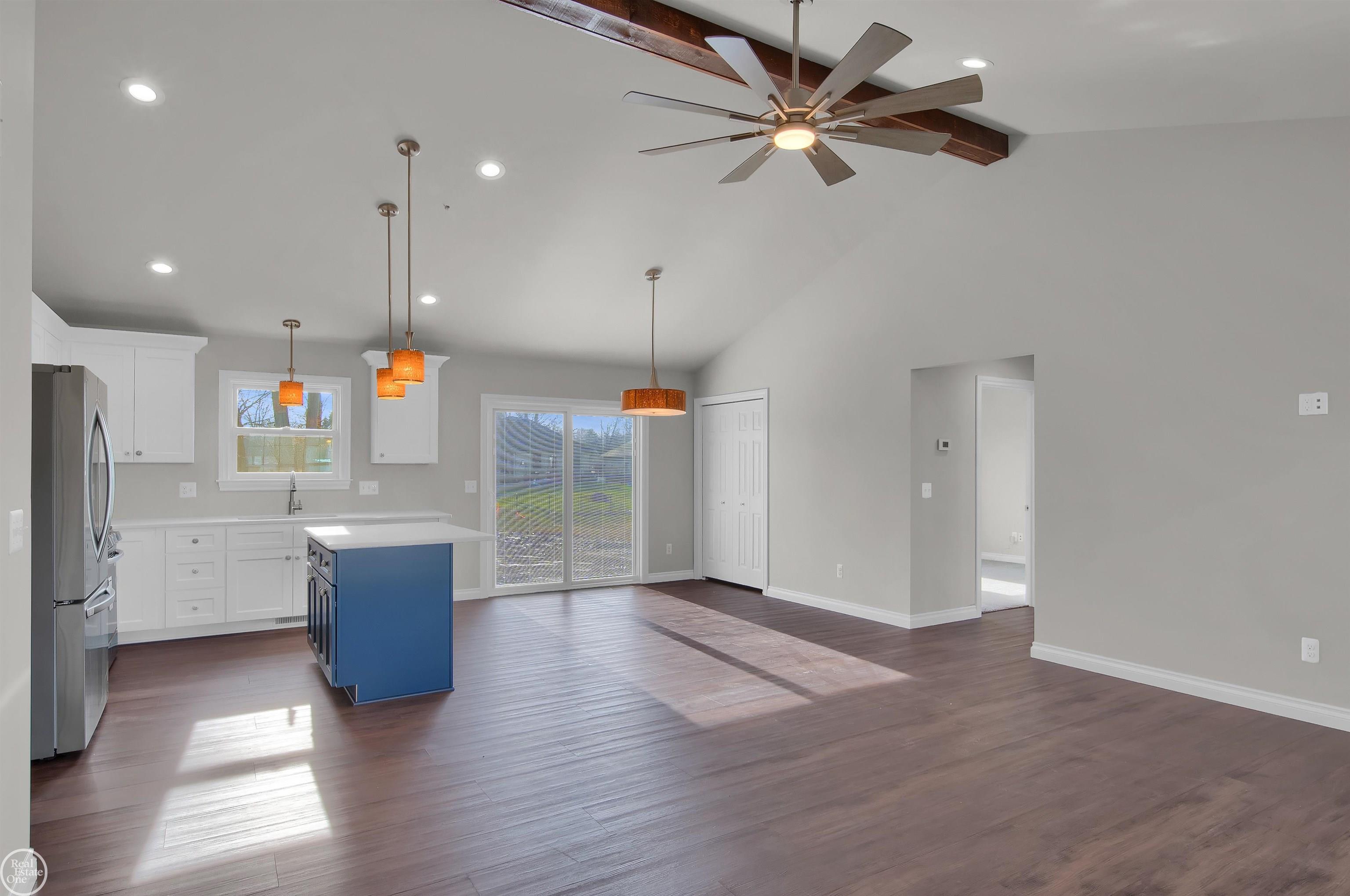 211 N Carney Road photo 6