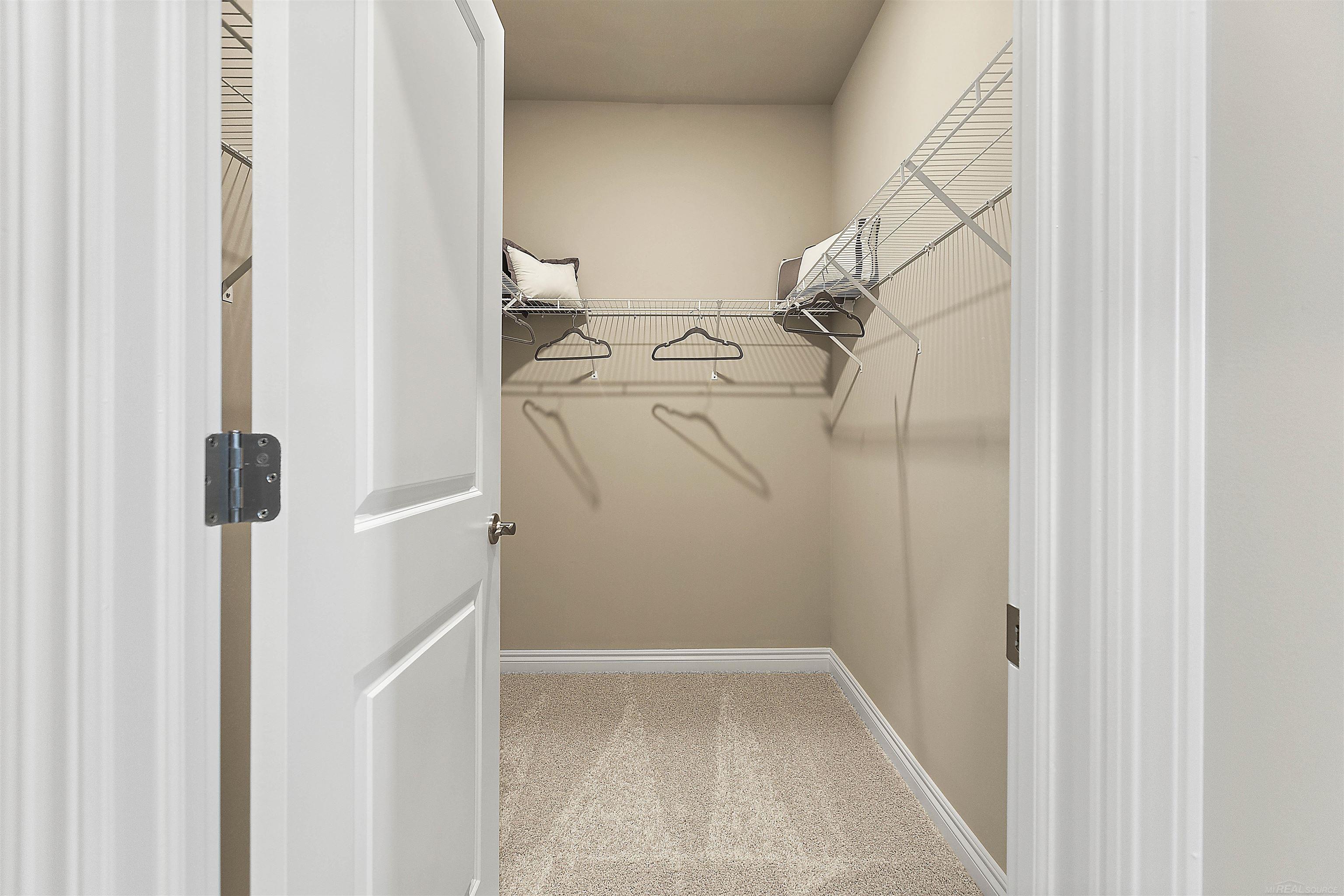 9936 Crossview Trail UNIT&nbsp;185, Howell, MI, 48855