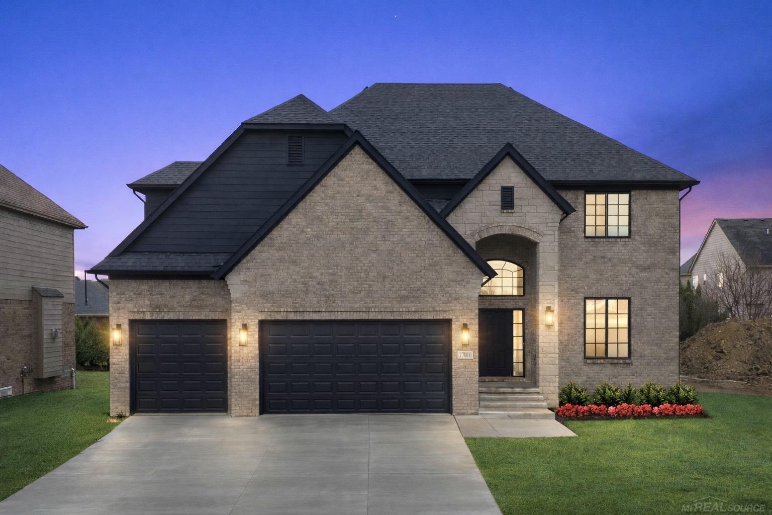 17000 Pienza Drive, Macomb, MI, 48042