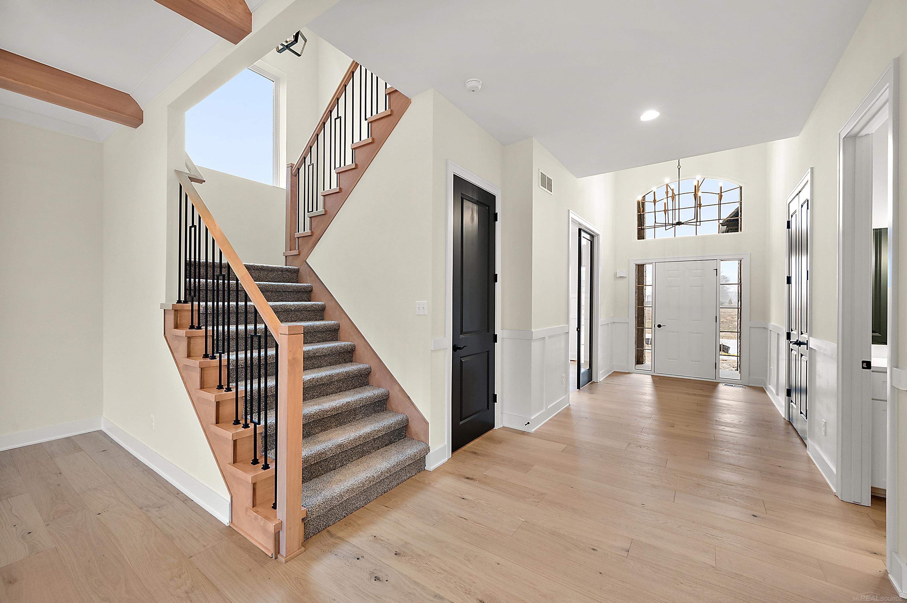 17000 Pienza Drive, Macomb, MI, 48042