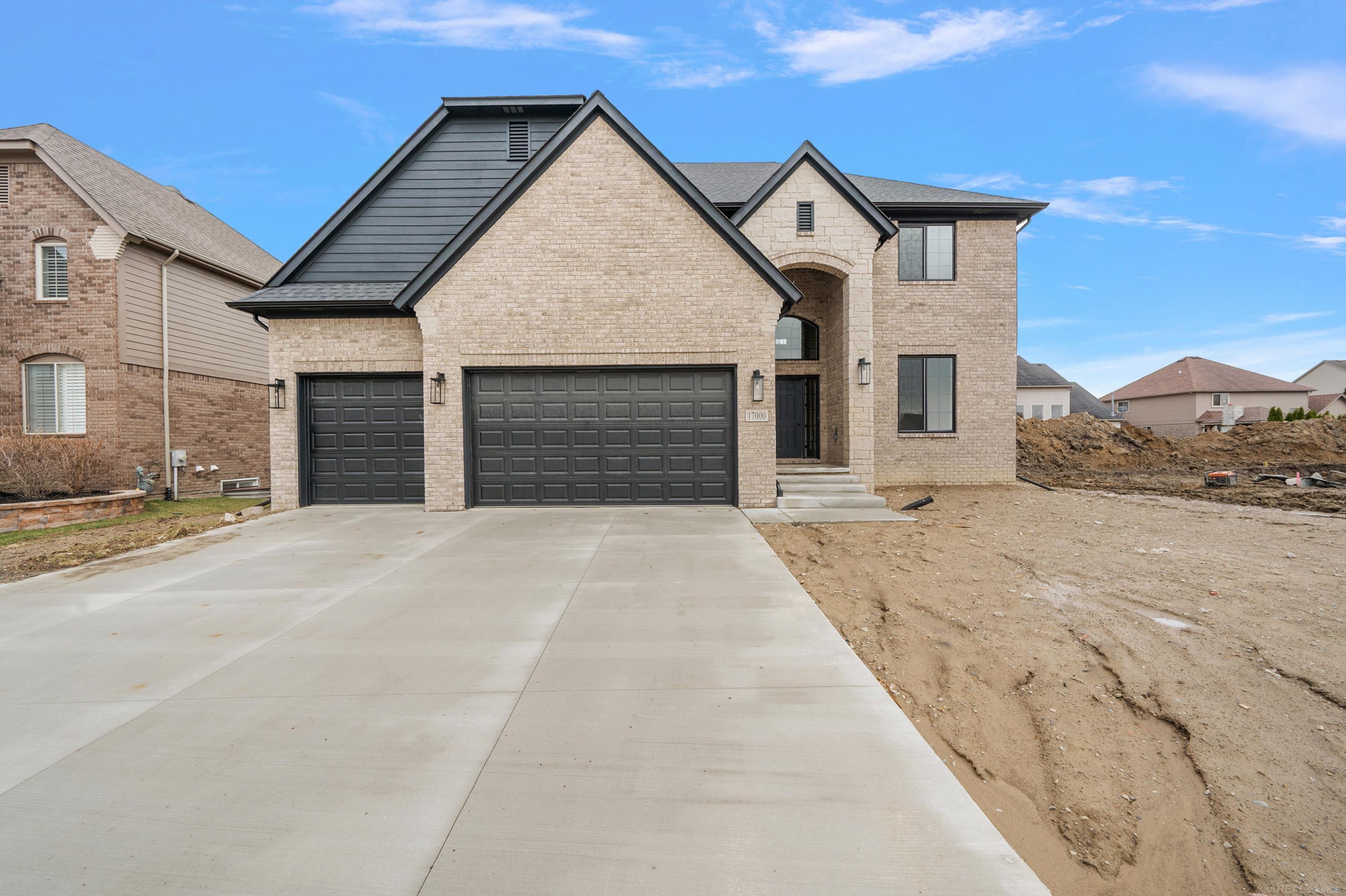 17000 Pienza Drive, Macomb, MI, 48042