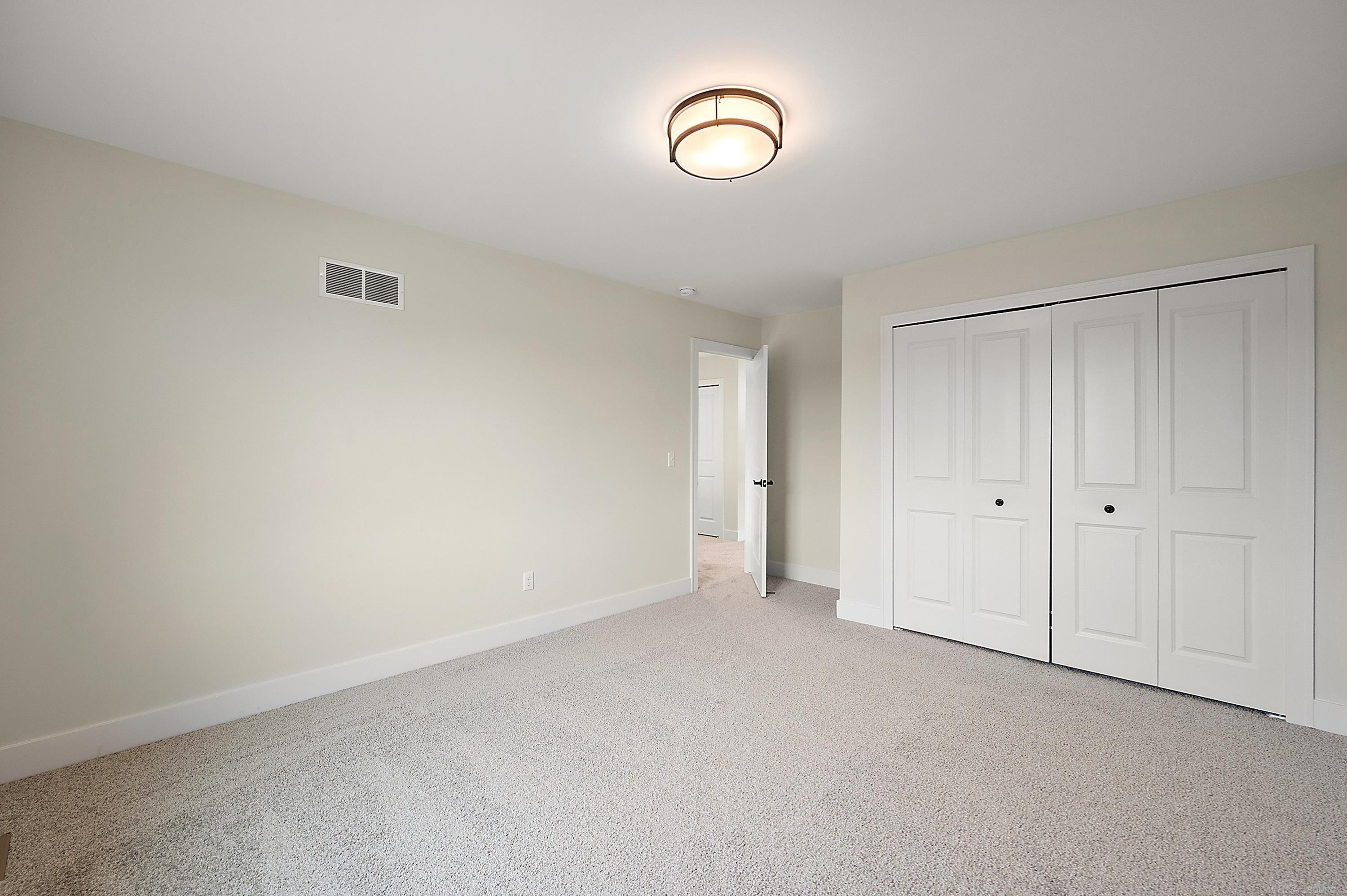 17000 Pienza Drive, Macomb, MI, 48042