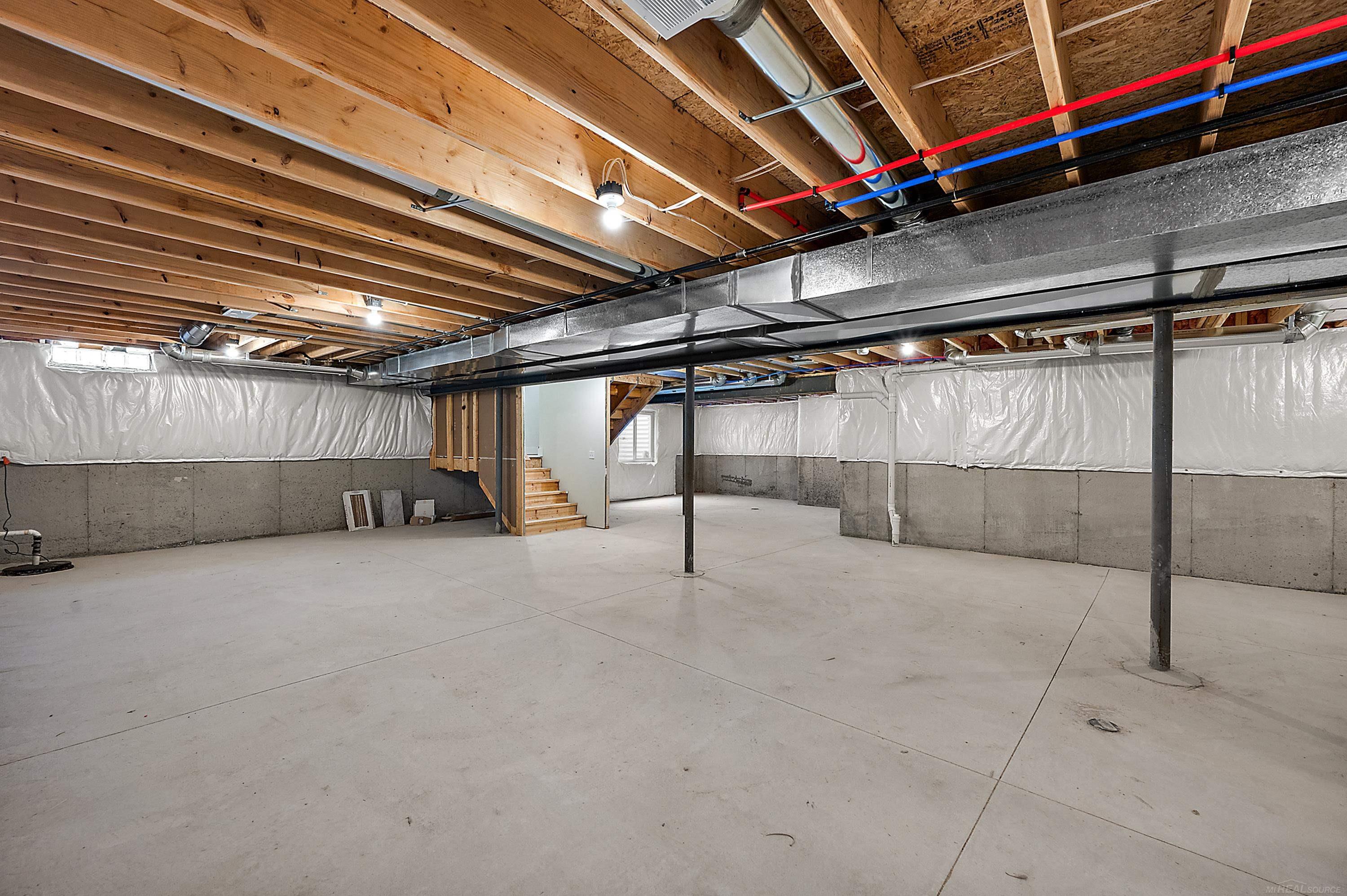 17000 Pienza Drive, Macomb, MI, 48042