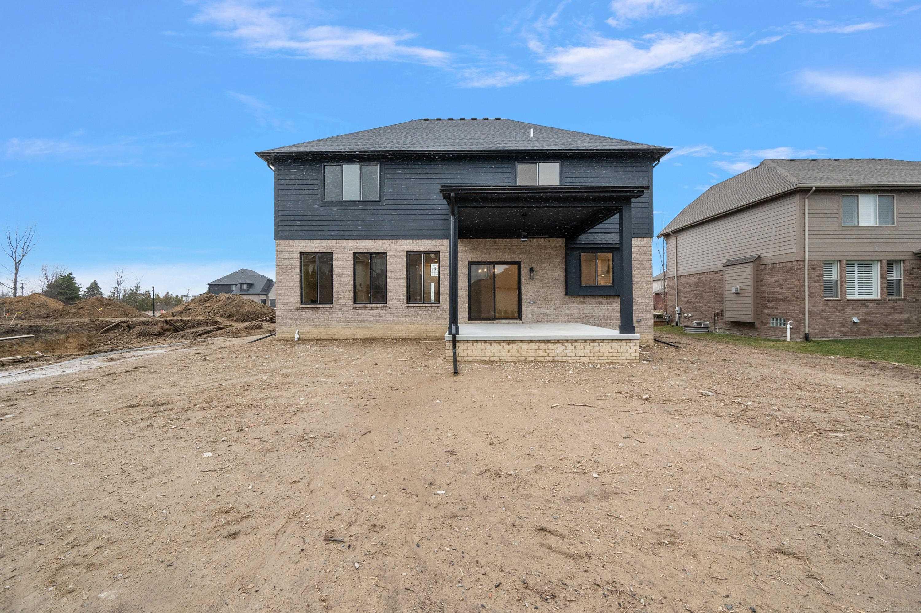 17000 Pienza Drive, Macomb, MI, 48042