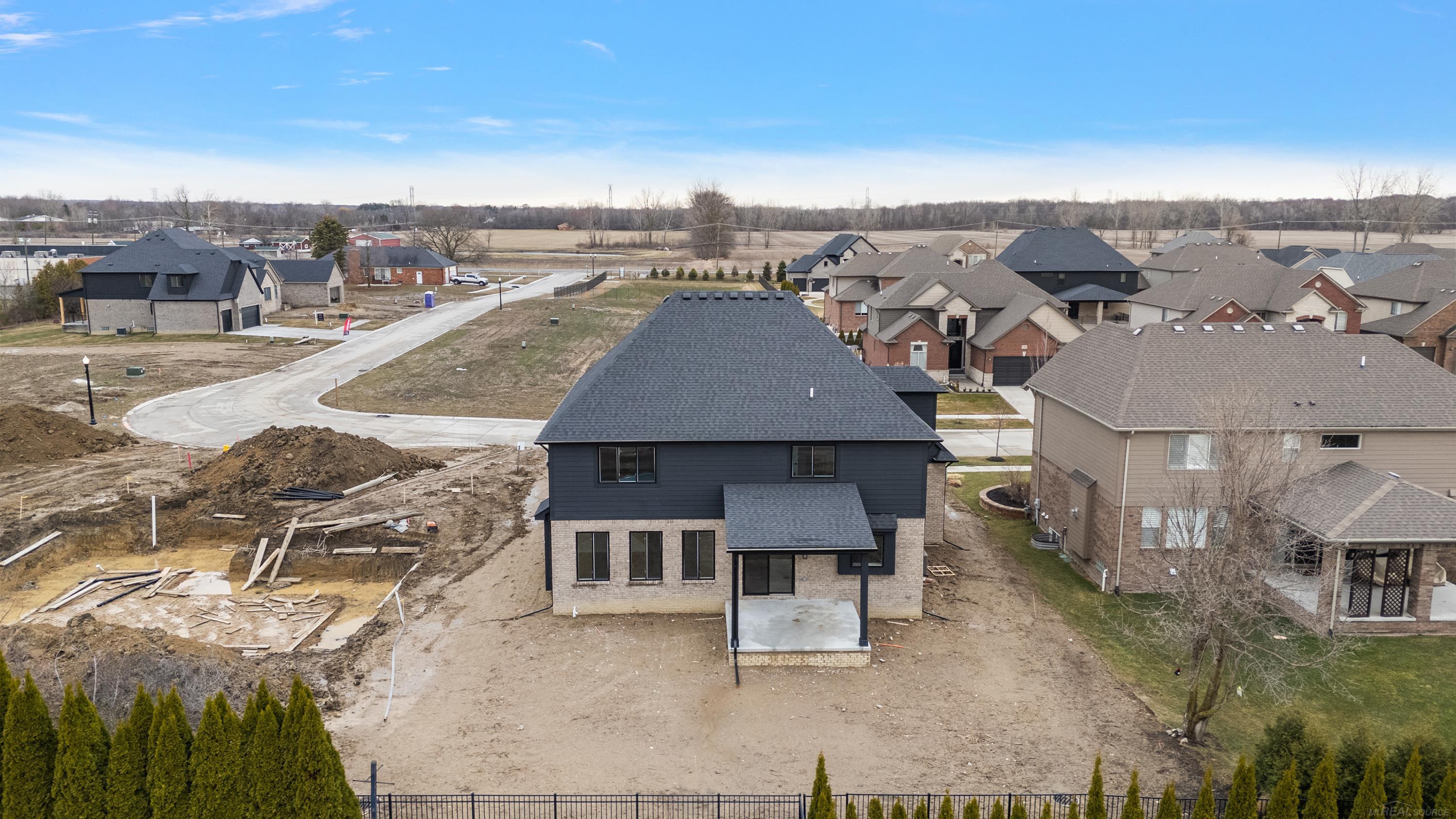 17000 Pienza Drive, Macomb, MI, 48042