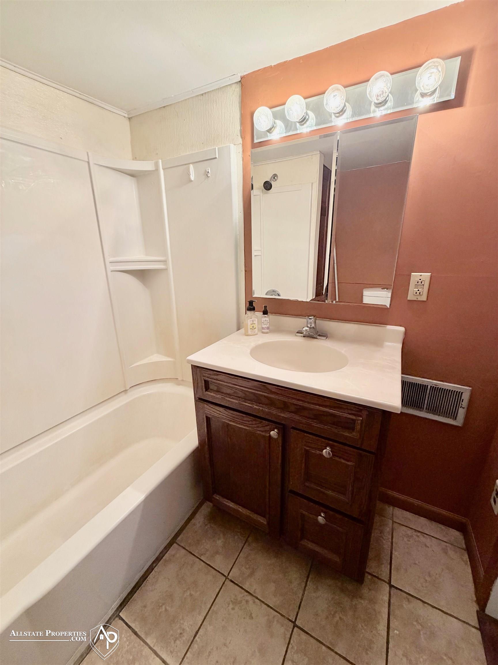 5501 N State Road, Davison, MI, 48423