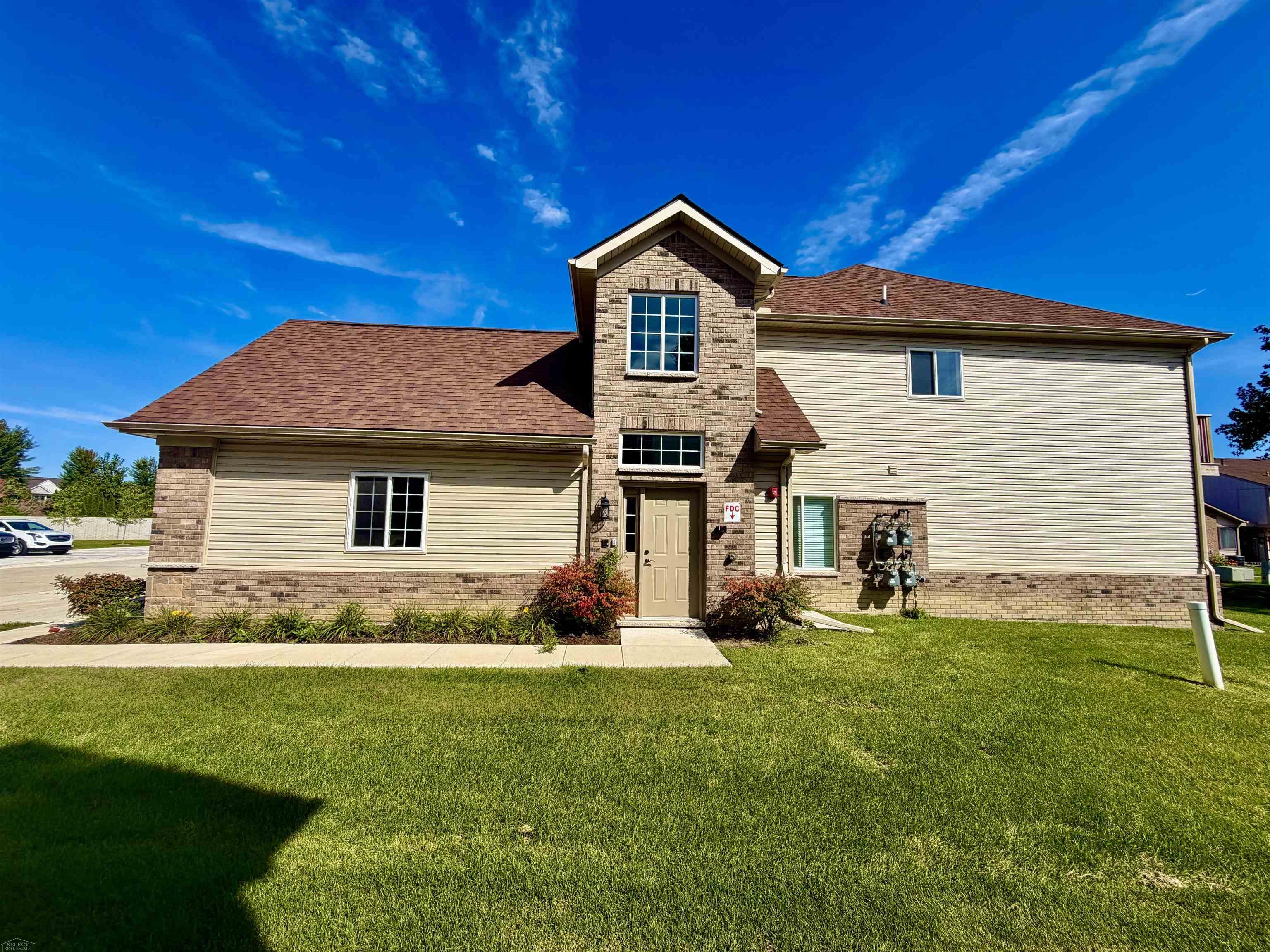 Photo 3 of Condo for sale at 16540 Savor Ln, Clinton Township, MI 48035 | MLS# 58050201749 | Listing updated on 2026-09-14