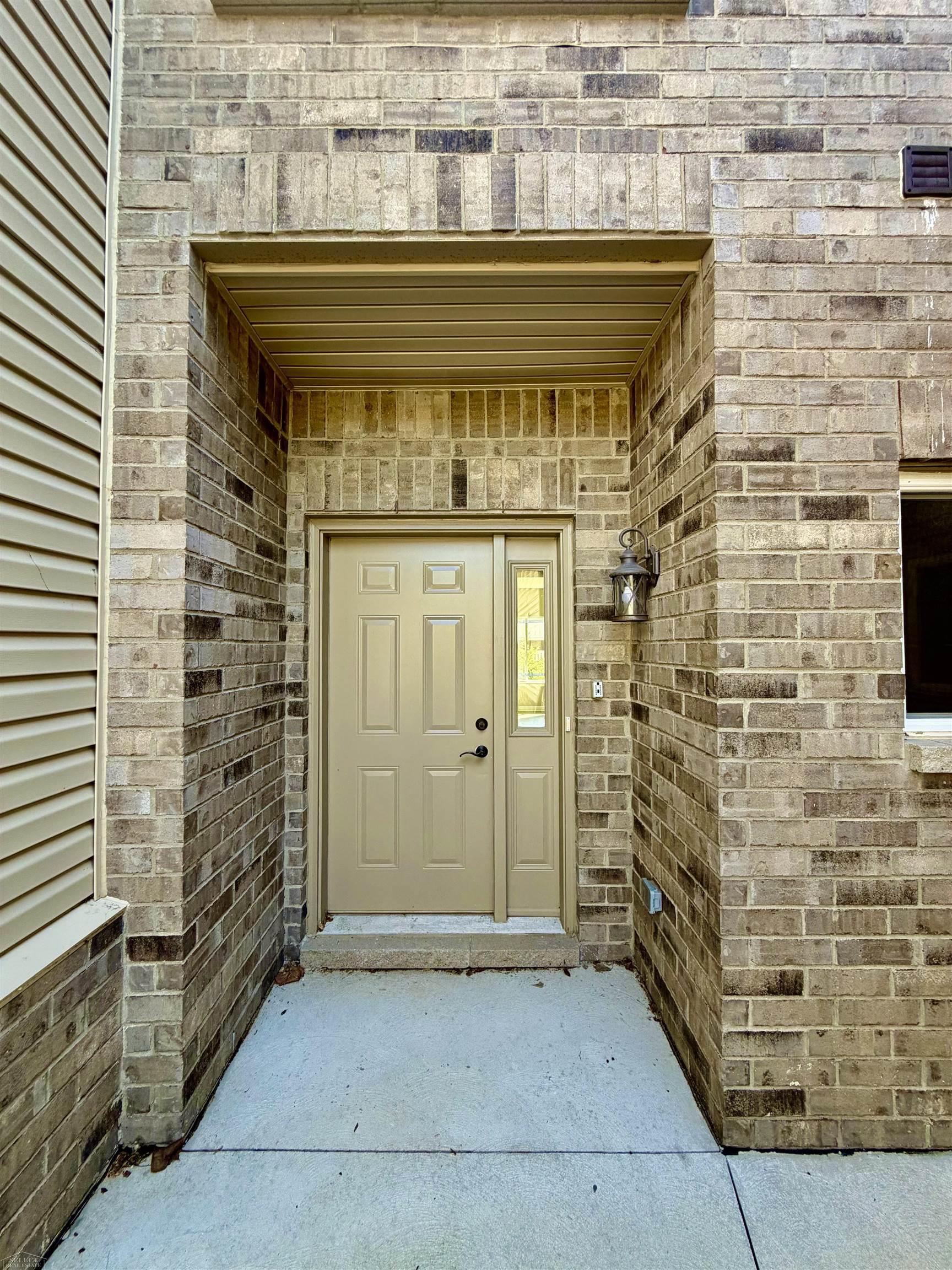 Photo 4 of Condo for sale at 16520 Savor Ln, Clinton Township, MI 48035 | MLS# 58050201750 | Listing updated on 2026-09-14