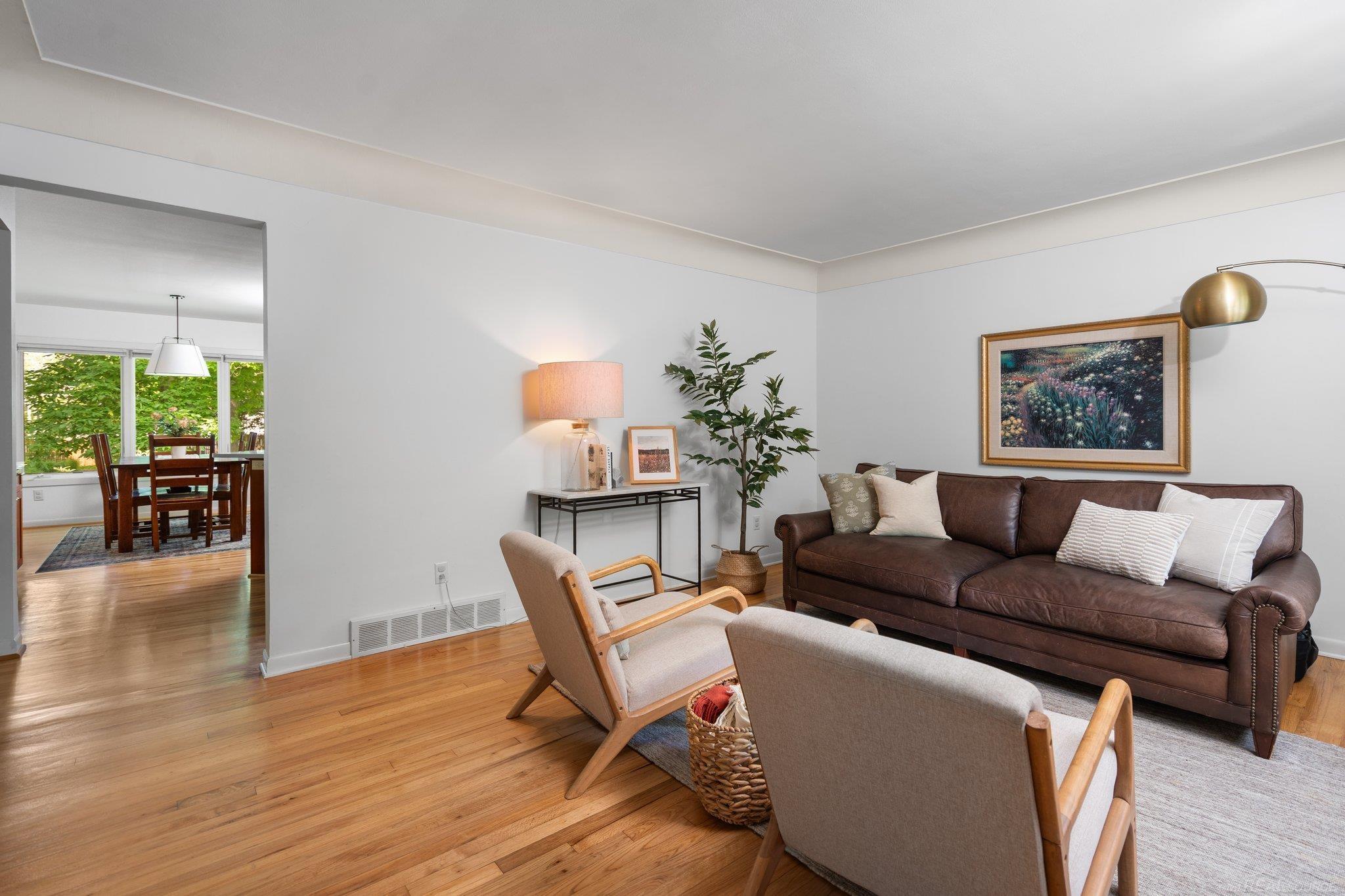 Homes for sale in Saline, MI | 643 Hickory Ln, Saline, MI 48176 | MLS# 50201754