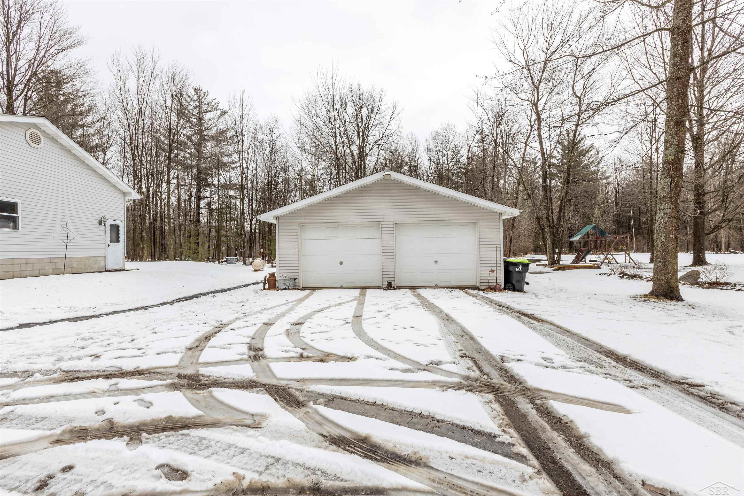 6556 N Magruder Road, Coleman, MI, 48618