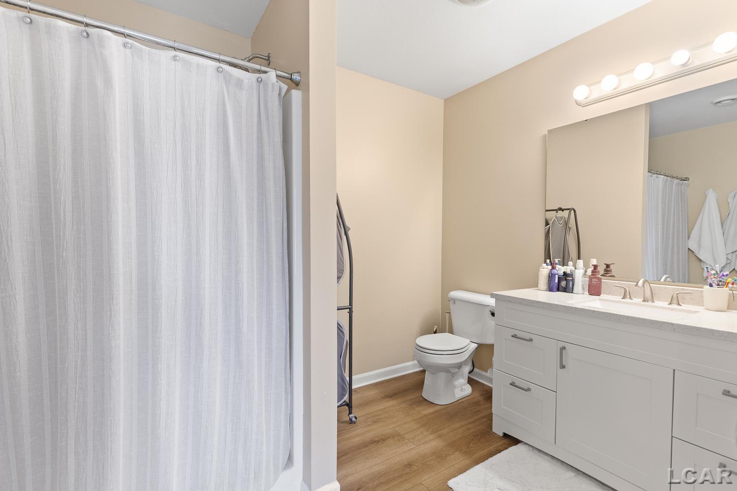 949 Hickory Creek Drive, Temperance, MI, 48182