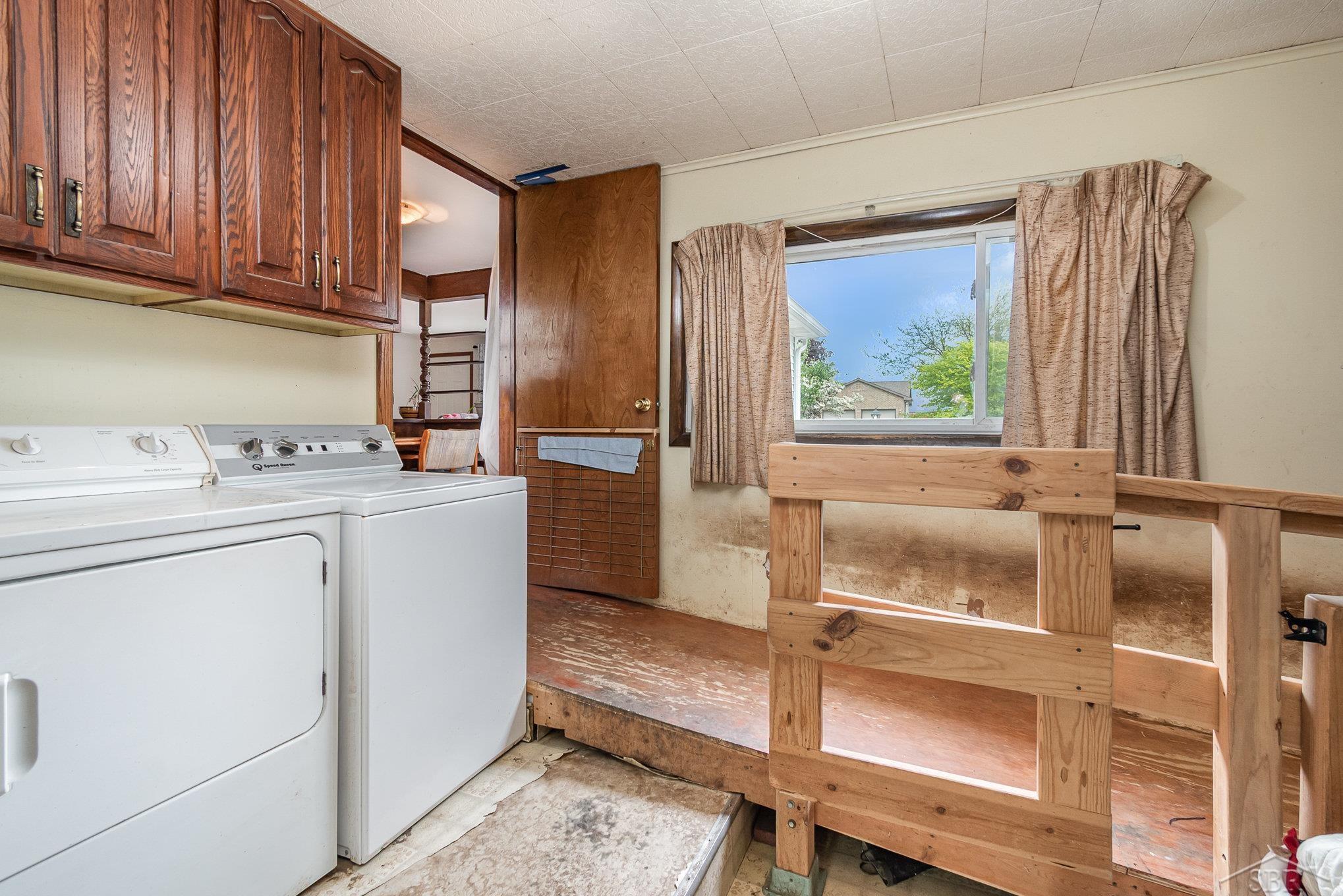 2430 S 4 Mile Road, Kawkawlin, MI, 48631