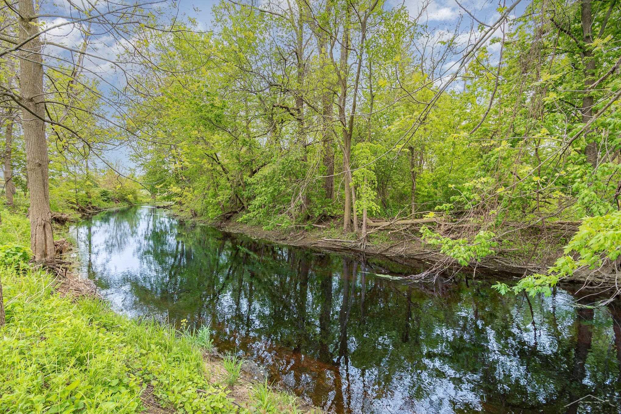 2430 S 4 Mile Road, Kawkawlin, MI, 48631