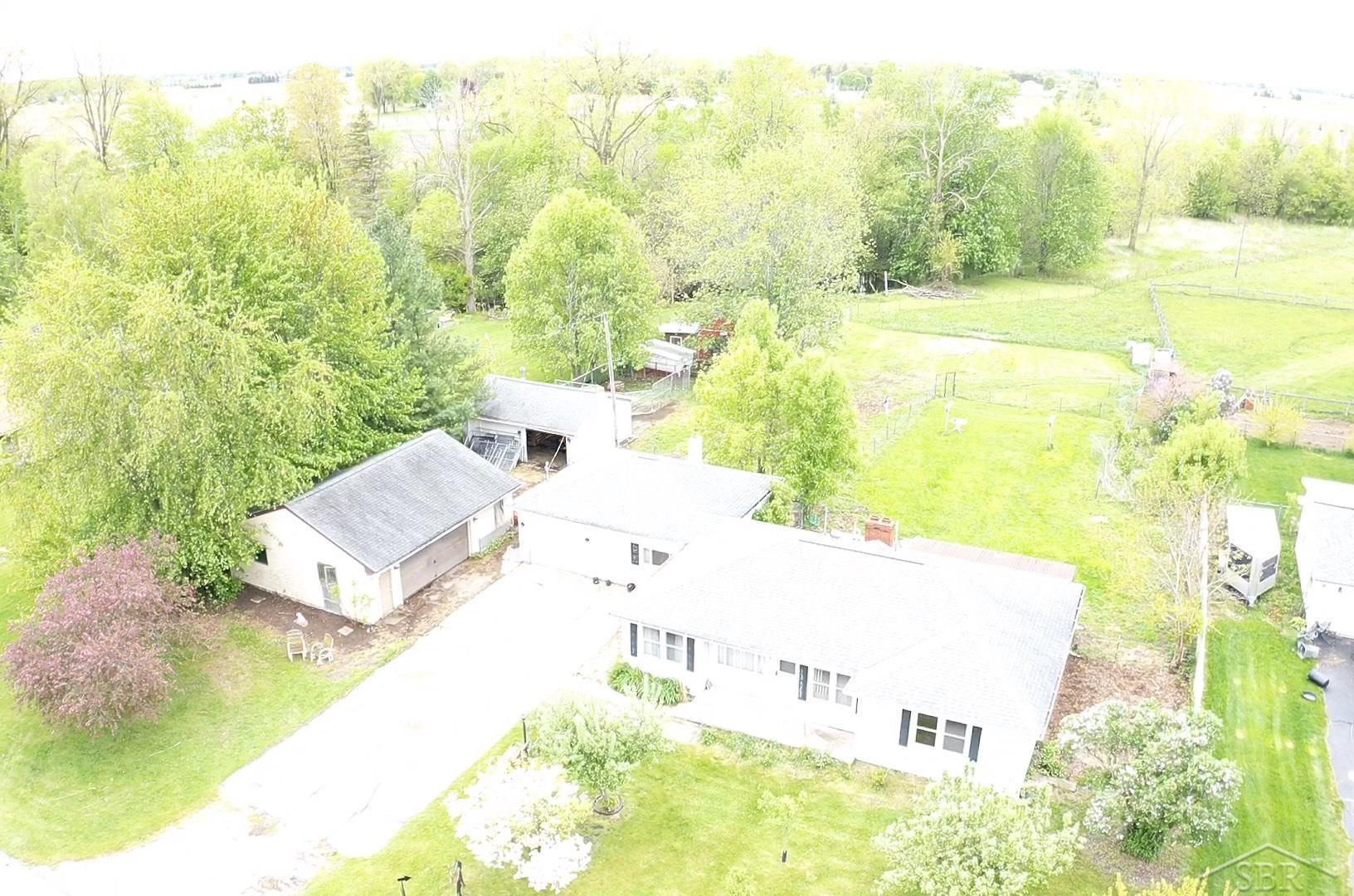 2430 S 4 Mile Road, Kawkawlin, MI, 48631