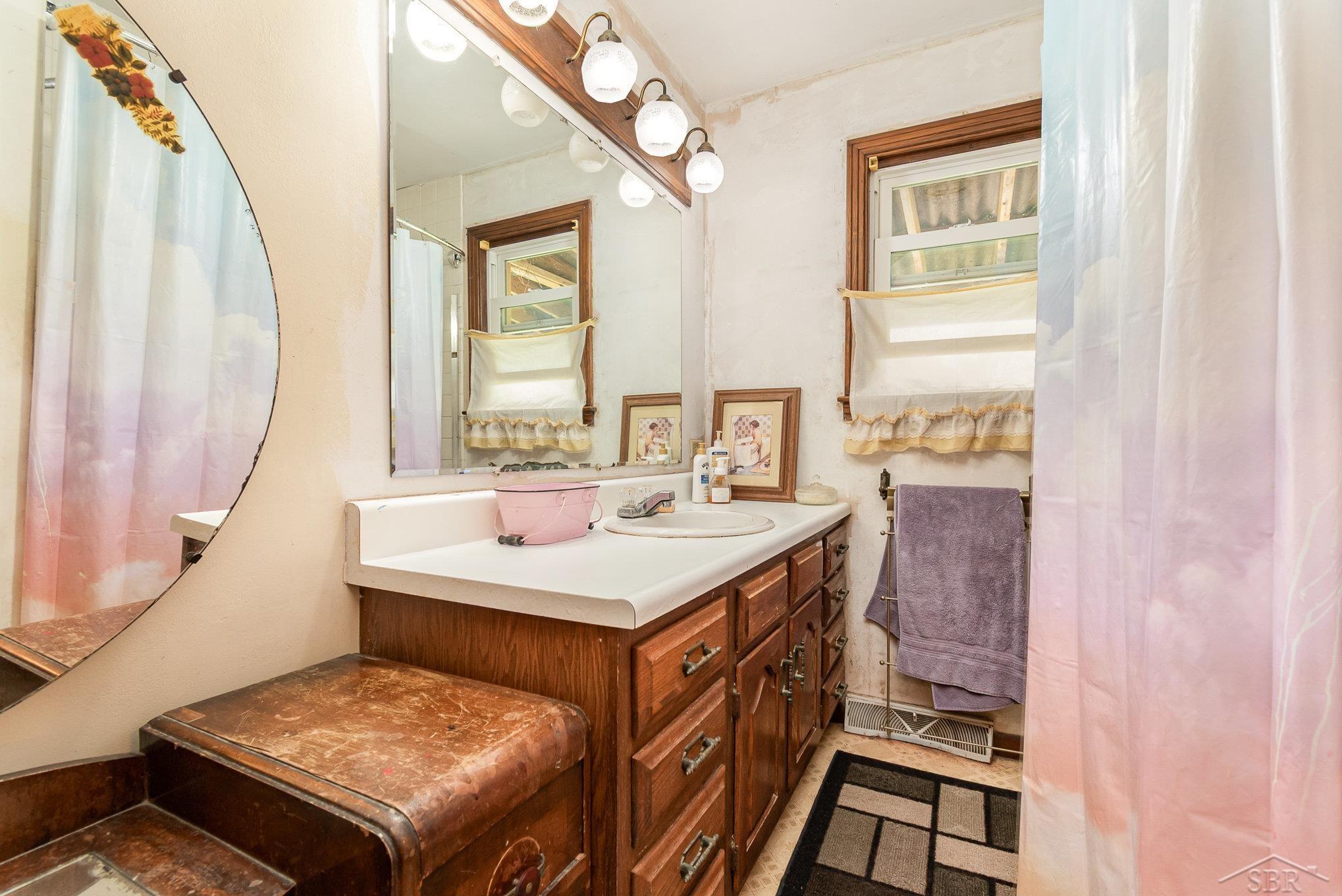 2430 S 4 Mile Road, Kawkawlin, MI, 48631