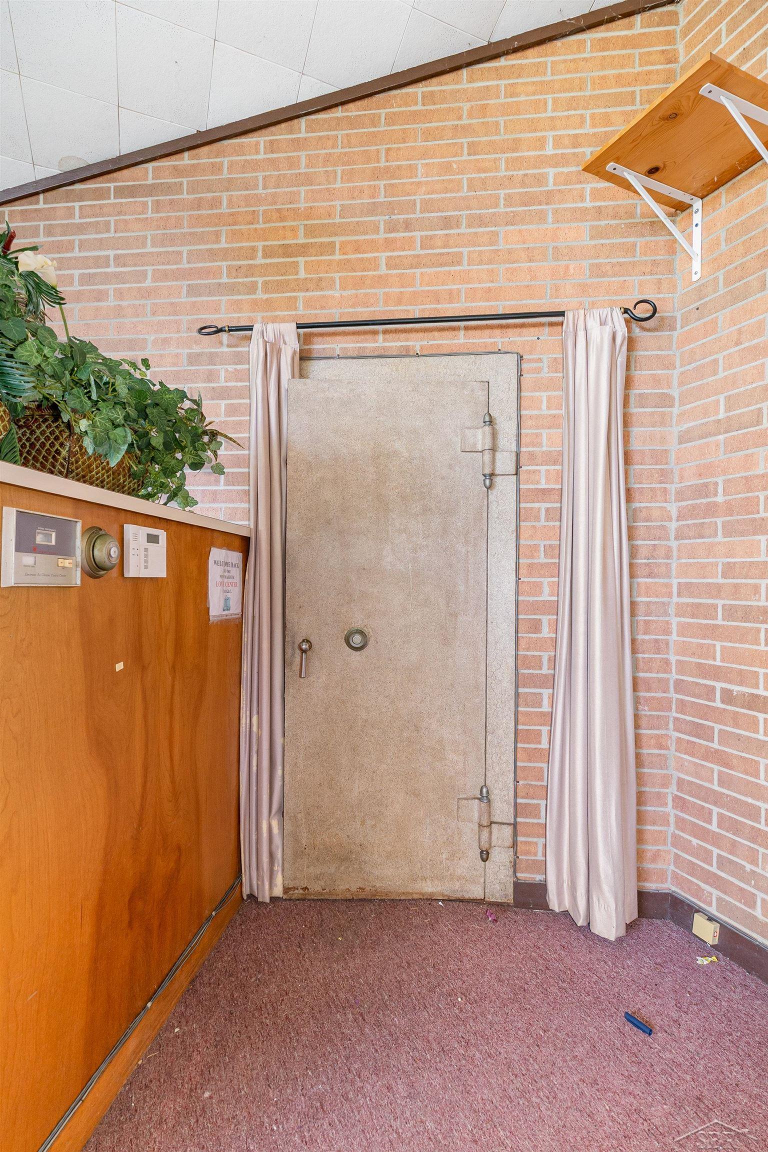 2704 Ruckle Street, Saginaw, MI, 48601