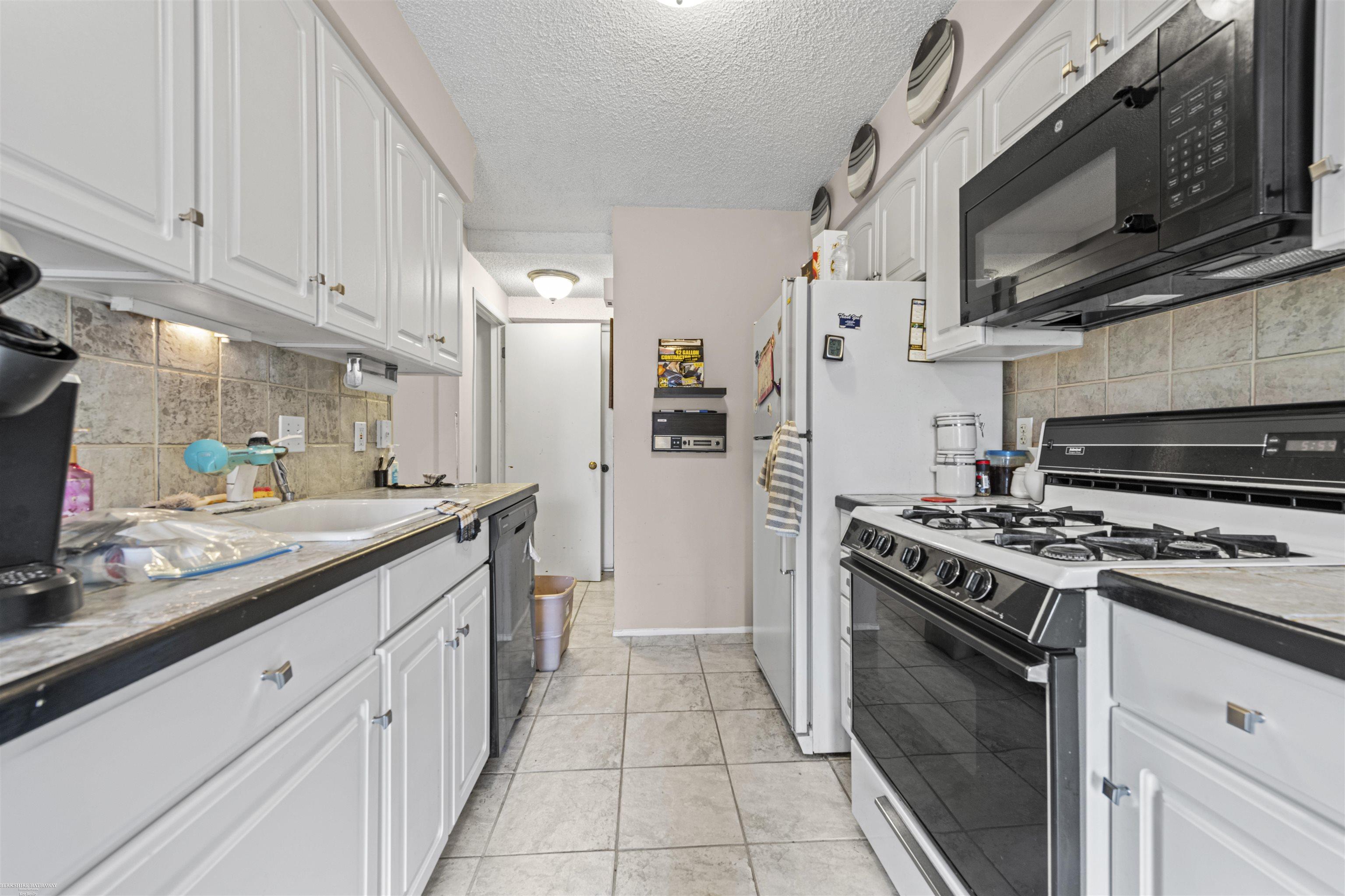 24704 Meadow Lane, Harrison Twp, MI, 48045