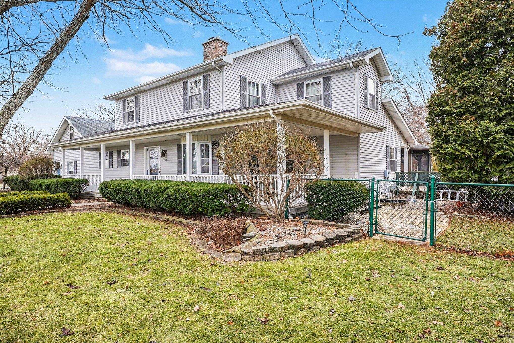 1415 W Nebobish Road, Essexville, MI, 48732