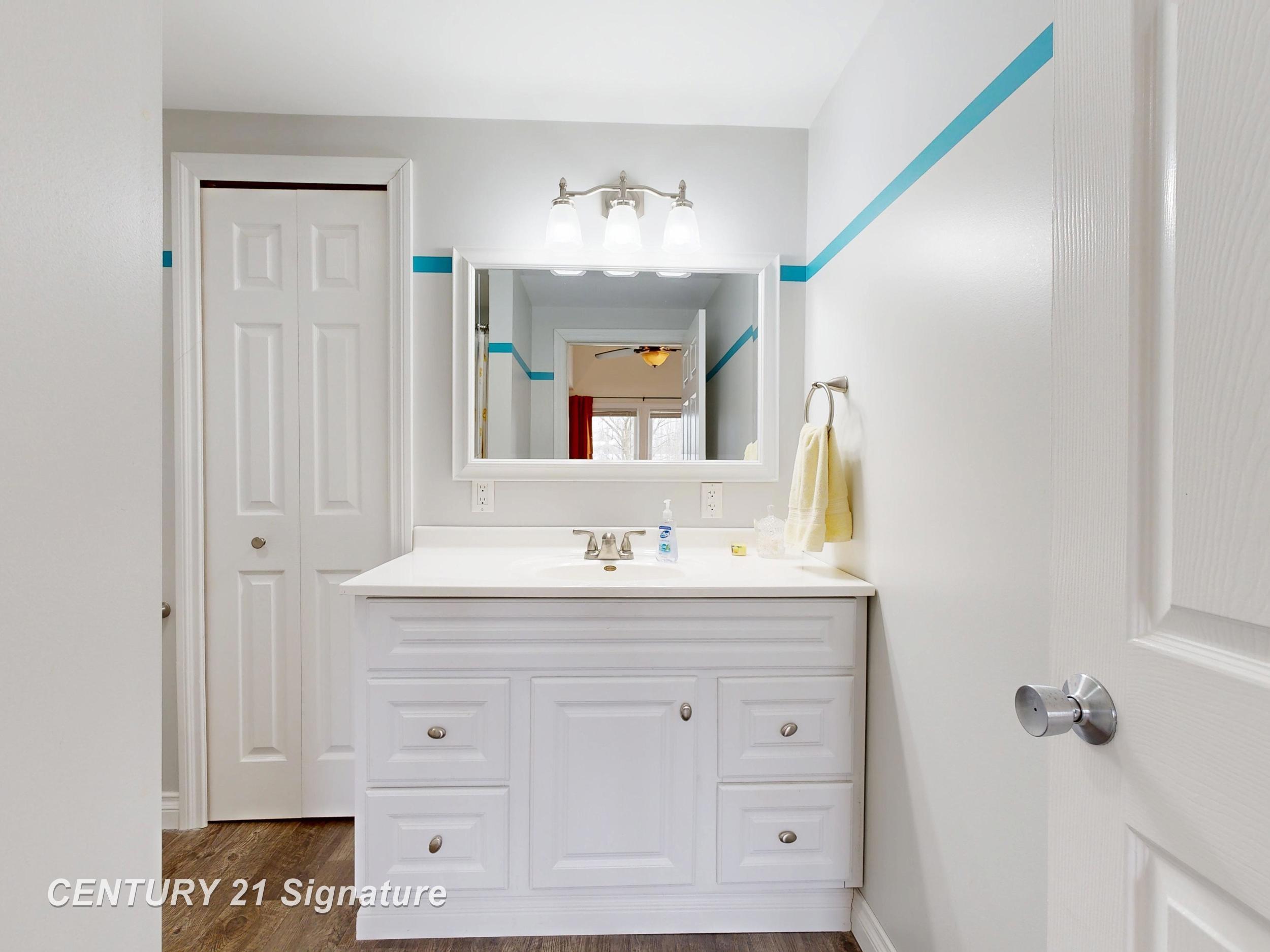 9085 Coldwater Road, Flushing, MI, 48433