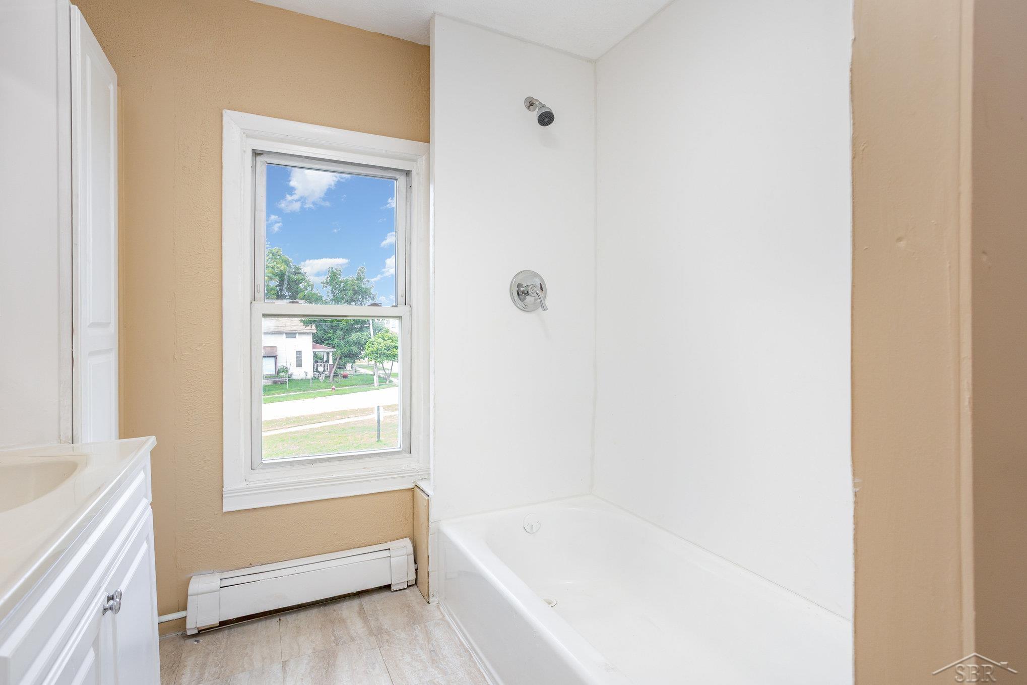 2015 S Washington Street, Saginaw, MI, 48601