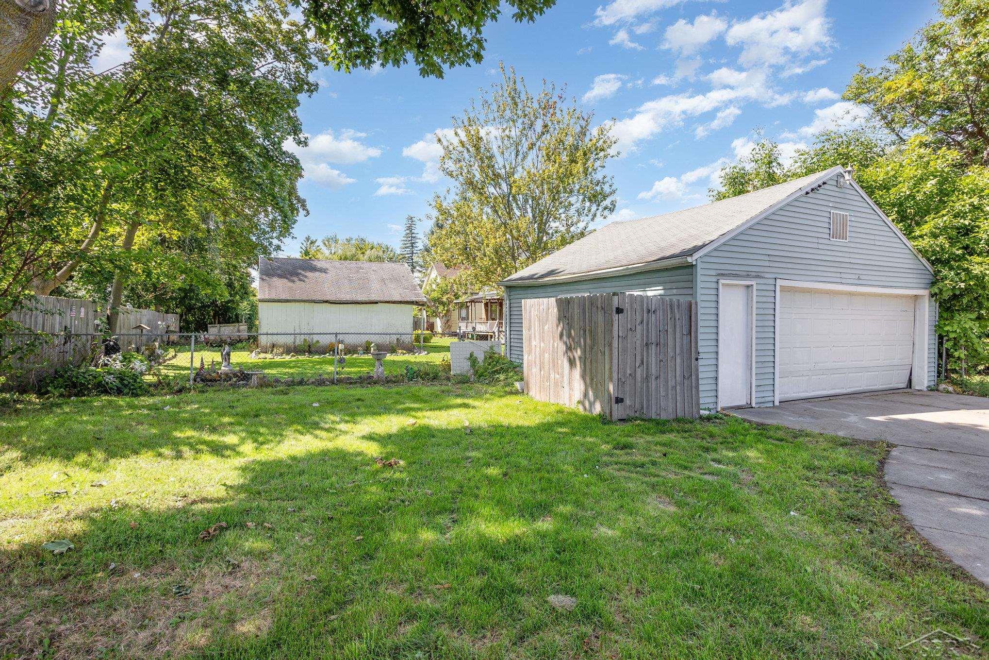 2015 S Washington Street, Saginaw, MI, 48601