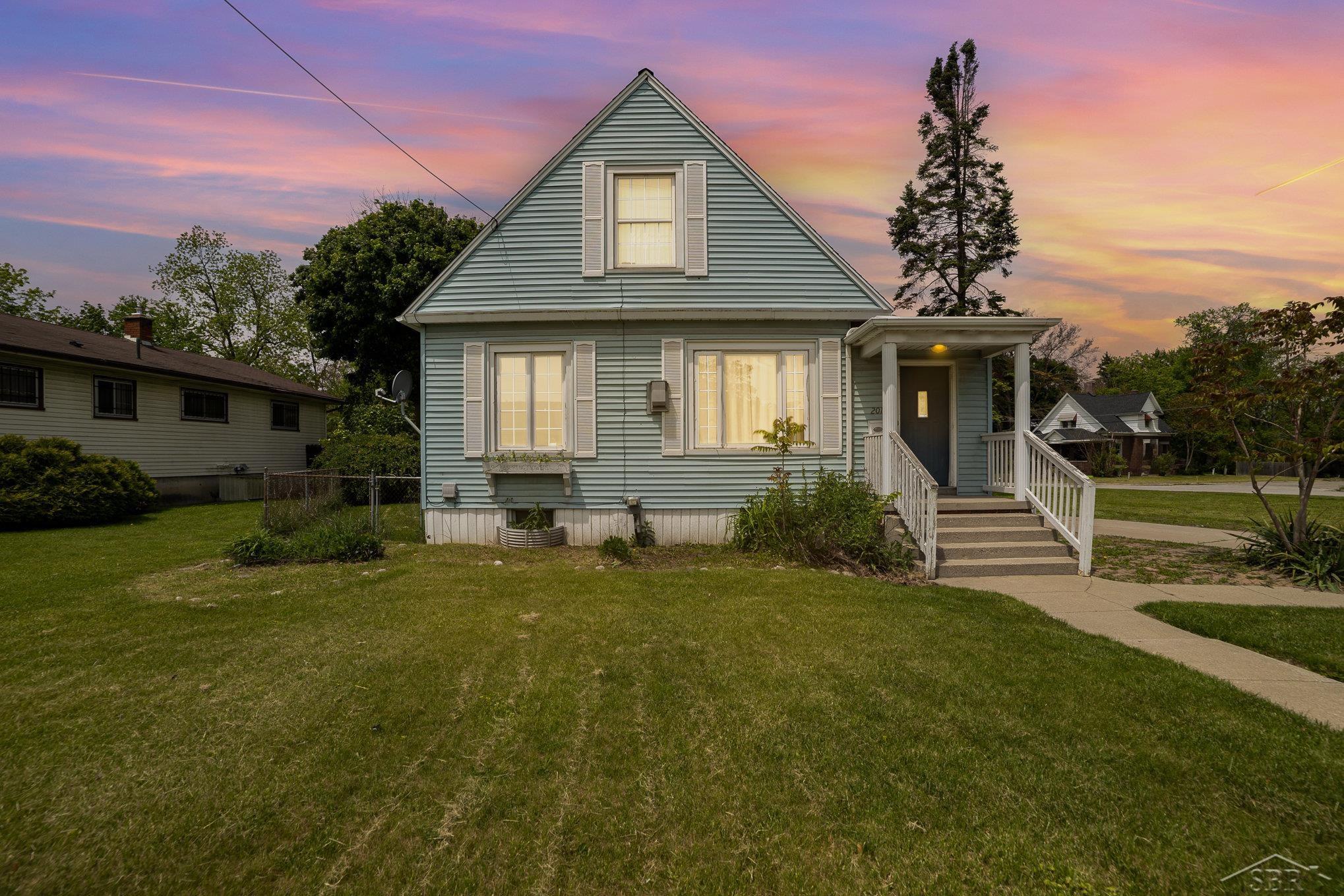 2015 S Washington Street, Saginaw, MI, 48601