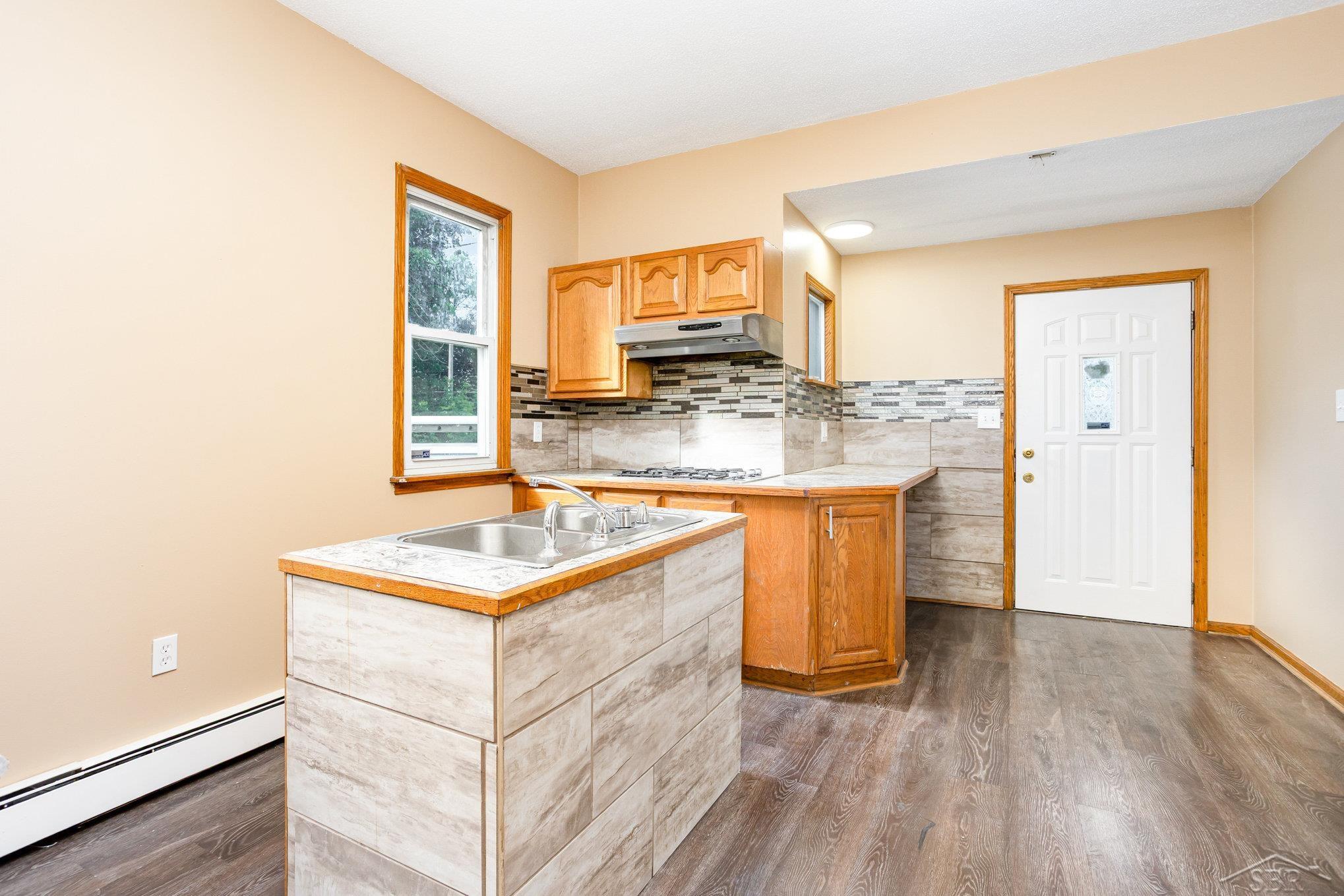 2015 S Washington Street, Saginaw, MI, 48601