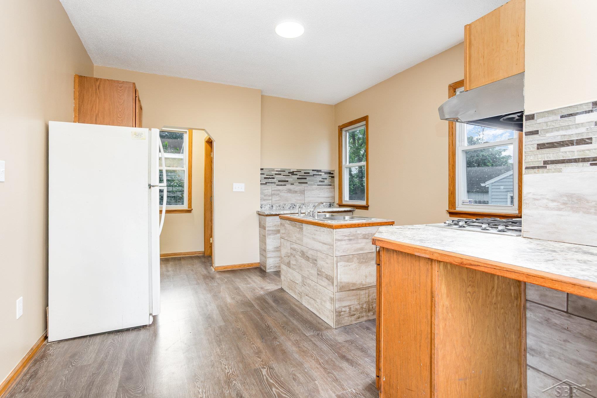 2015 S Washington Street, Saginaw, MI, 48601