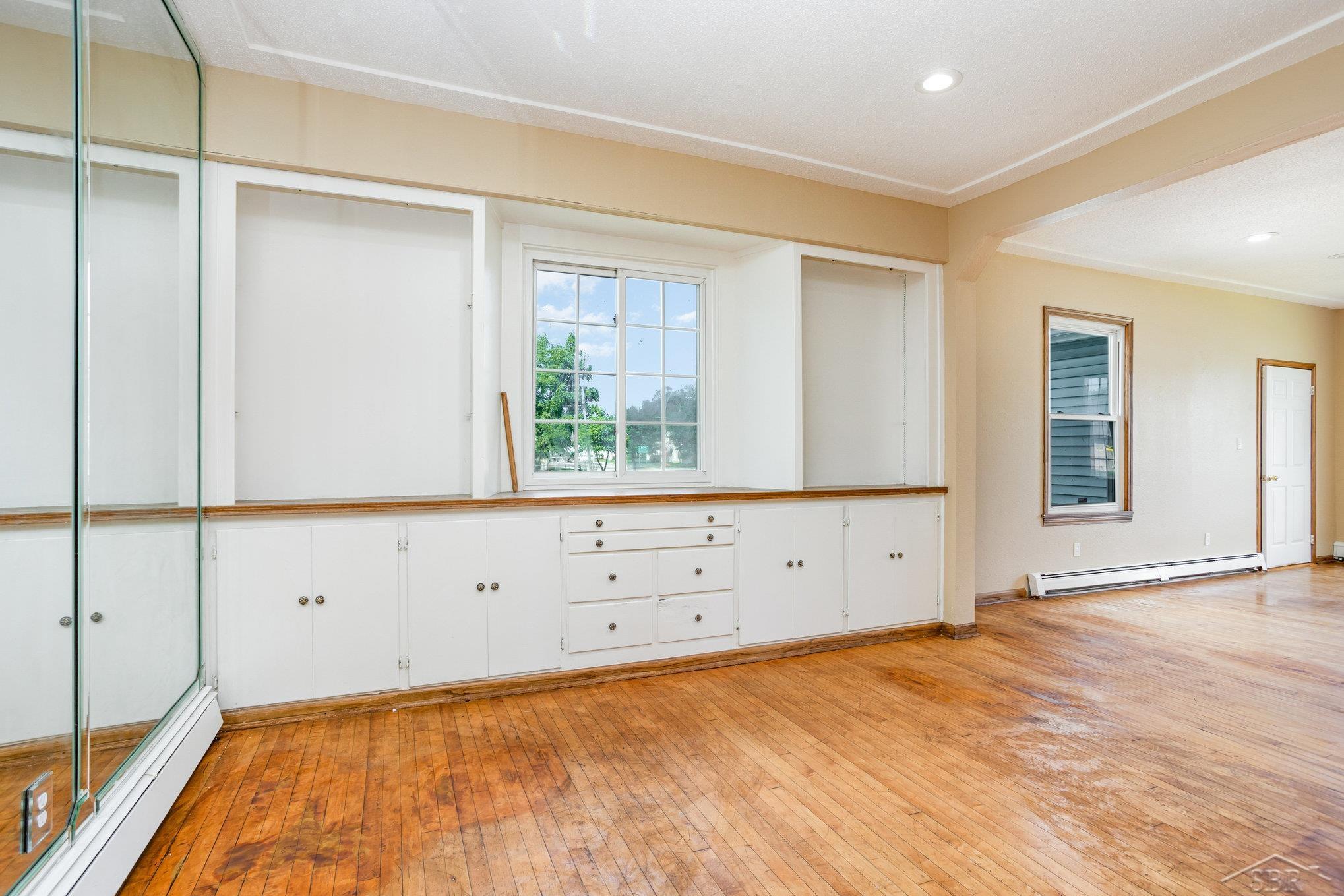 2015 S Washington Street, Saginaw, MI, 48601