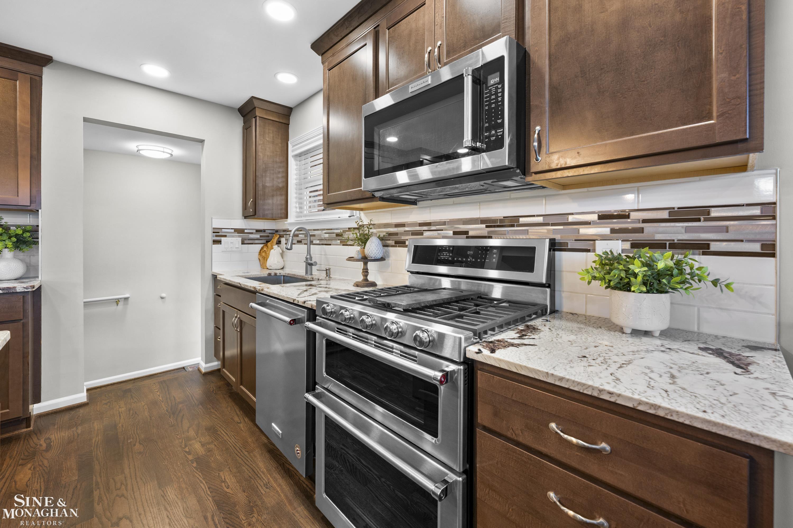 771 Saint Clair Avenue, Grosse Pointe, MI, 48230