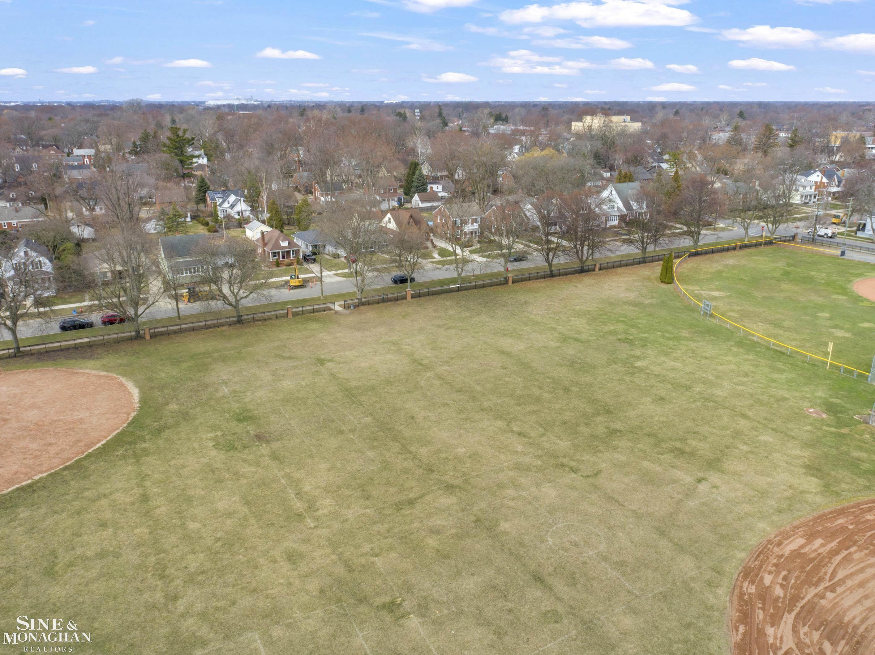 771 Saint Clair Avenue, Grosse Pointe, MI, 48230