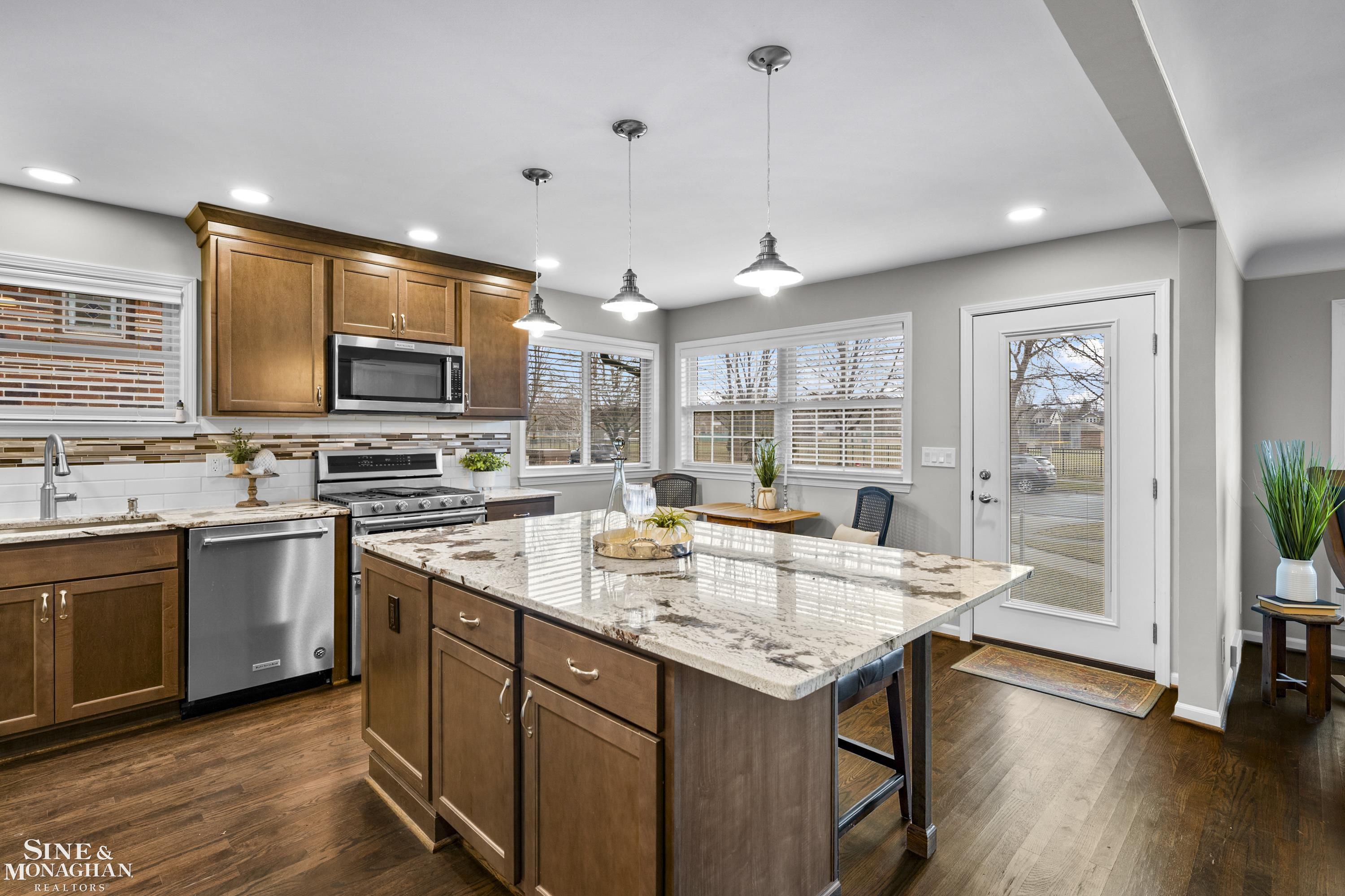 771 Saint Clair Avenue, Grosse Pointe, MI, 48230