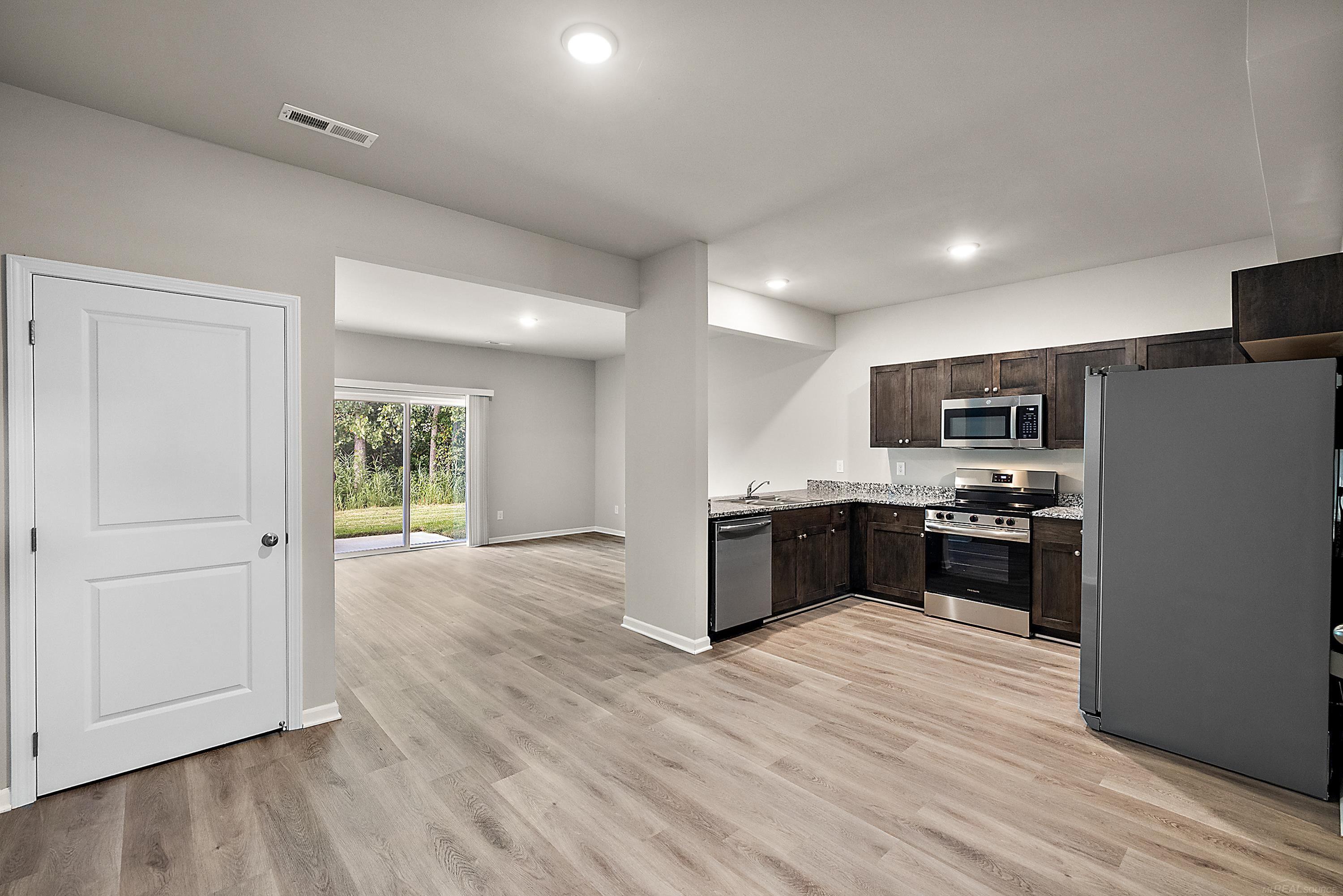 28104 Delano Drive UNIT&nbsp;Bldg 15 UNIT&nbsp;9I, Chesterfield, MI, 48051