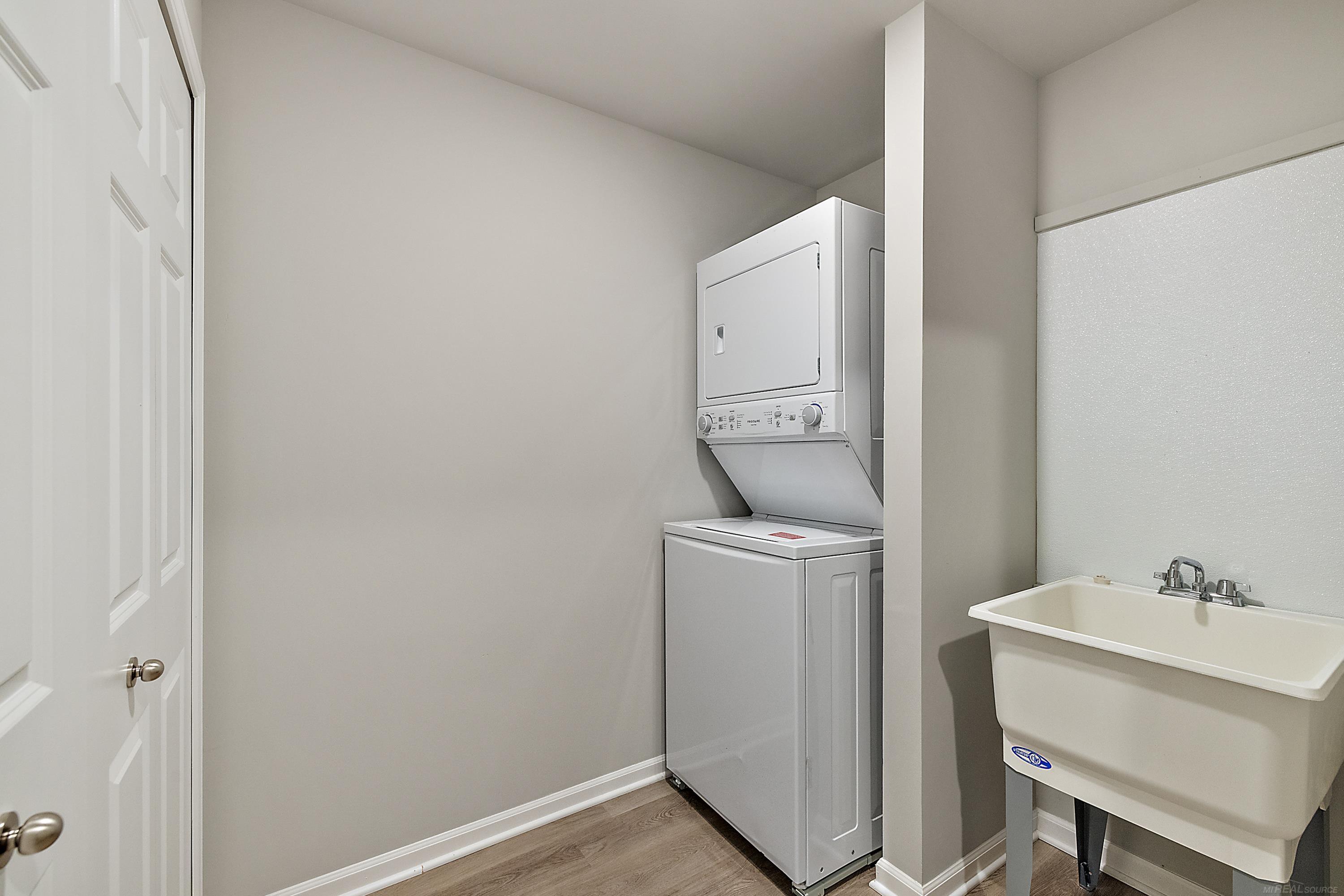 28104 Delano Drive UNIT&nbsp;Bldg 15 UNIT&nbsp;9I, Chesterfield, MI, 48051