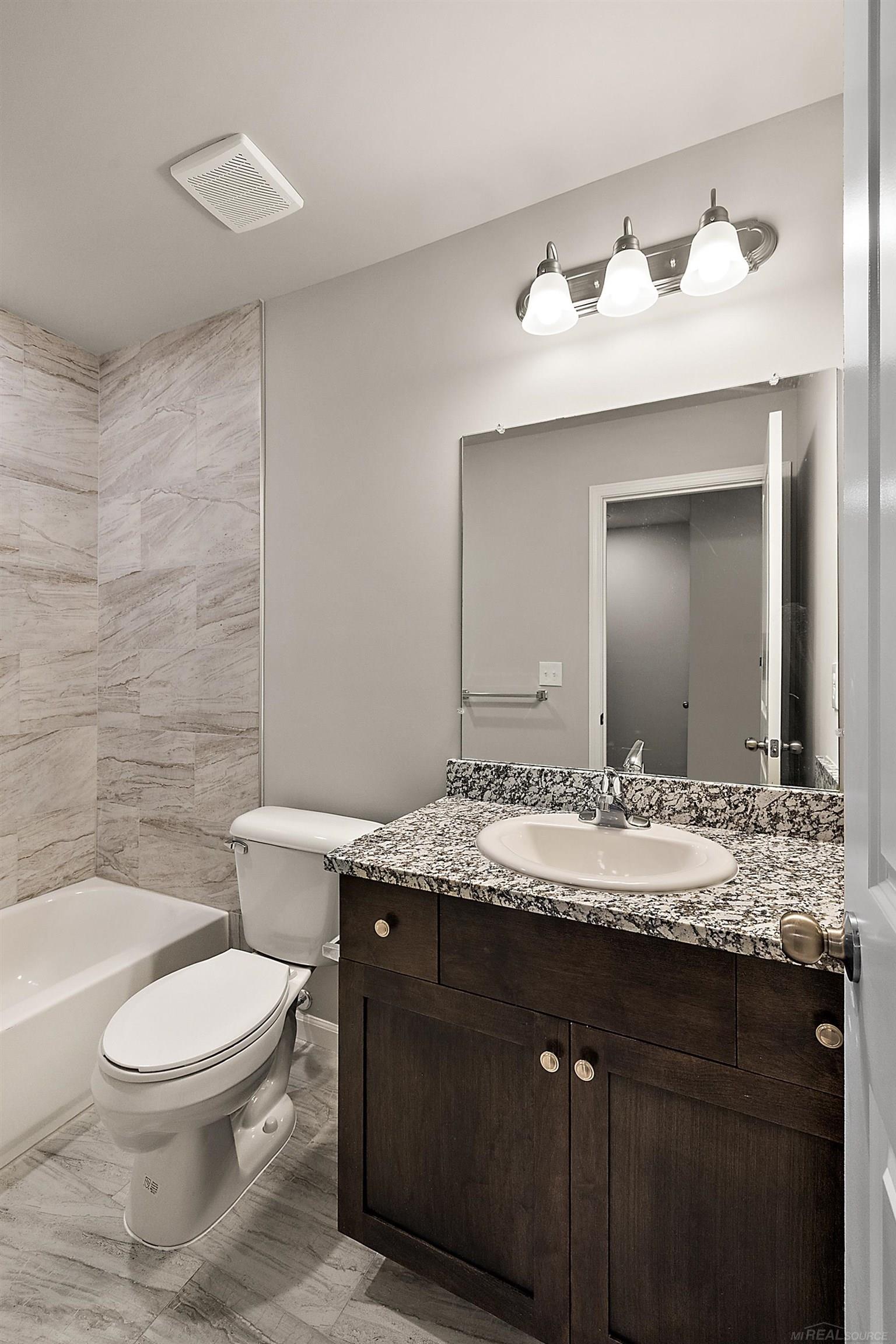 28104 Delano Drive UNIT&nbsp;Bldg 15 UNIT&nbsp;9I, Chesterfield, MI, 48051