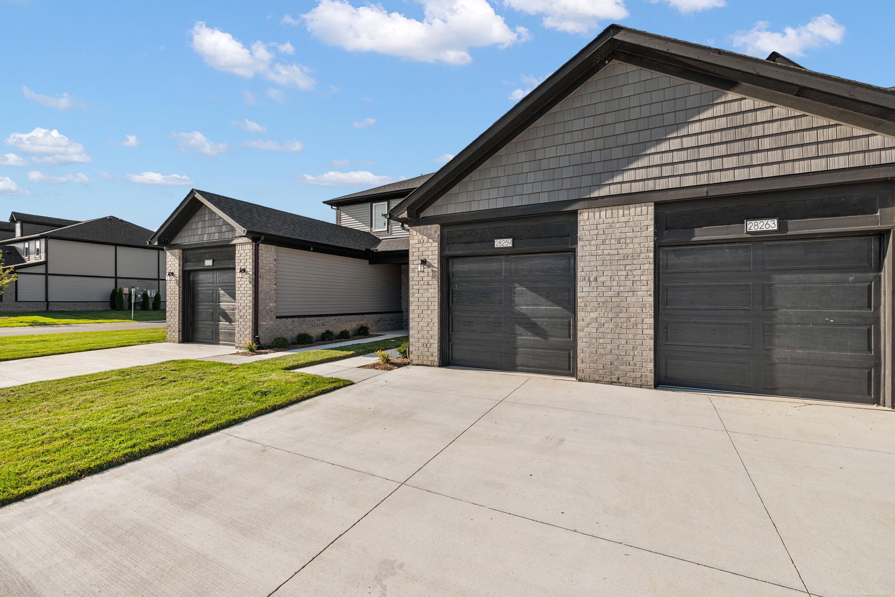 28104 Delano Drive UNIT&nbsp;Bldg 15 UNIT&nbsp;9I, Chesterfield, MI, 48051