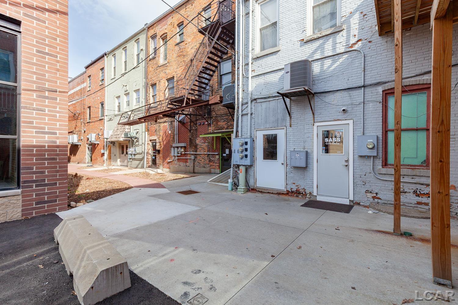 114 E Maumee Street, Adrian, MI, 49221