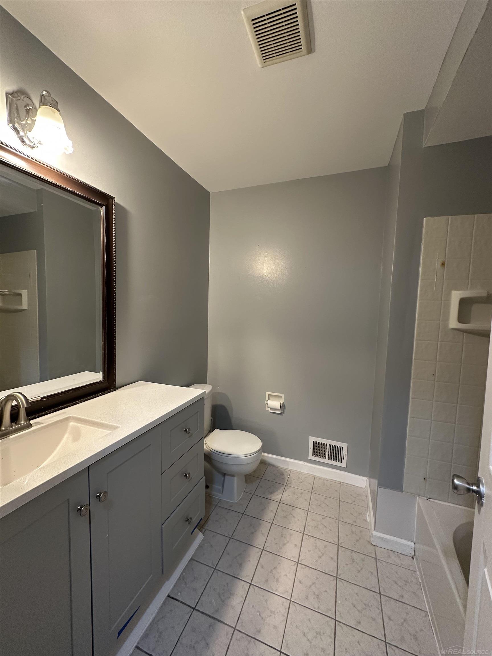 14148 14 Mile Road, Warren, MI, 48088